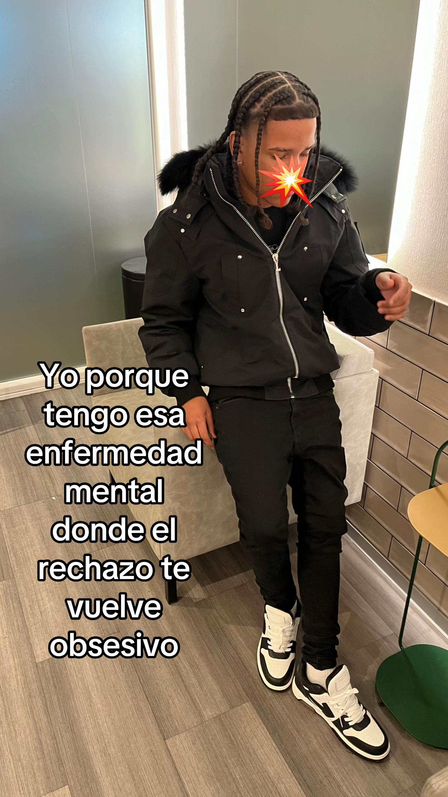 @ChUCkYy❤️🖤
