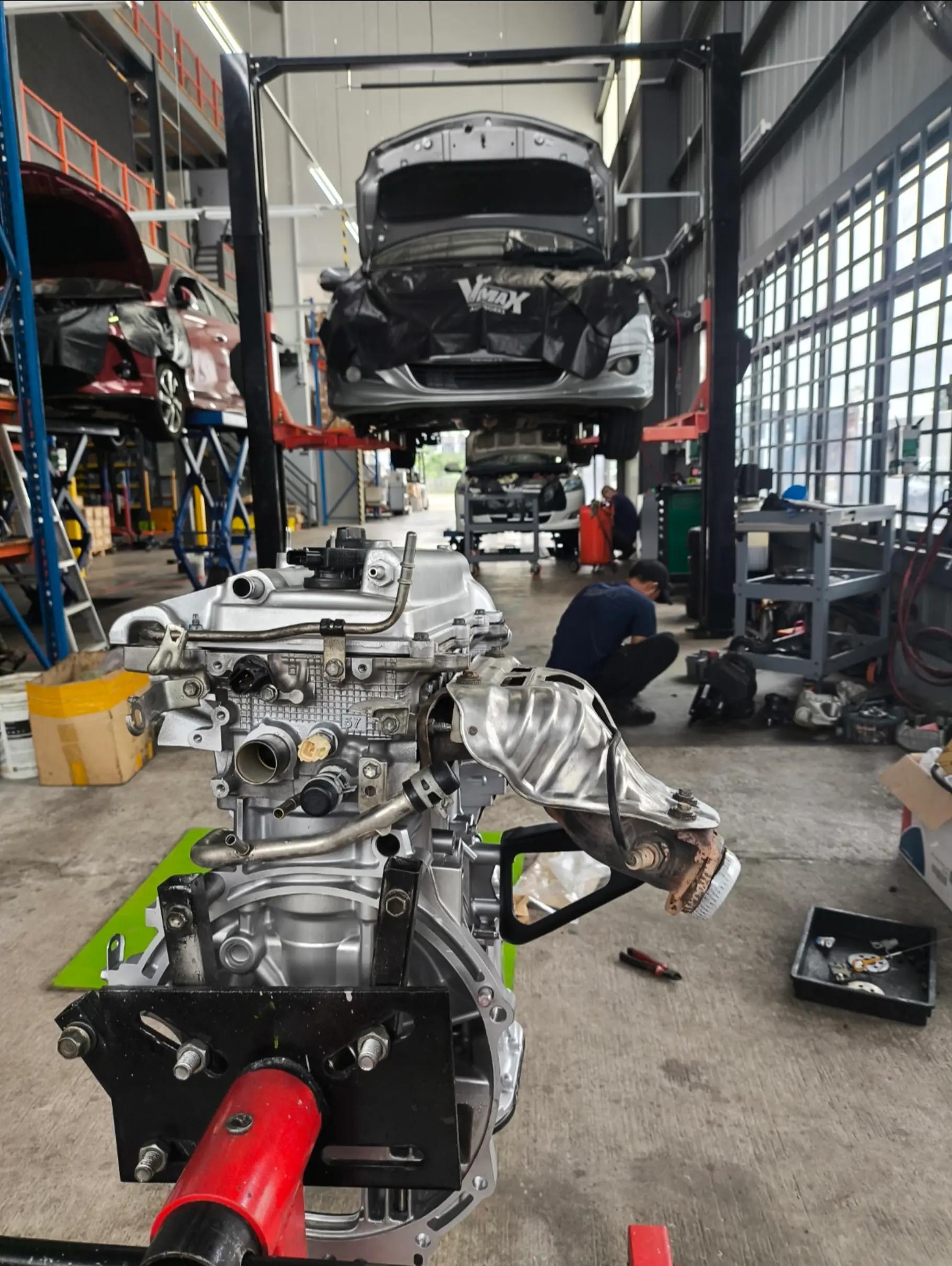 @V Max Autoworks