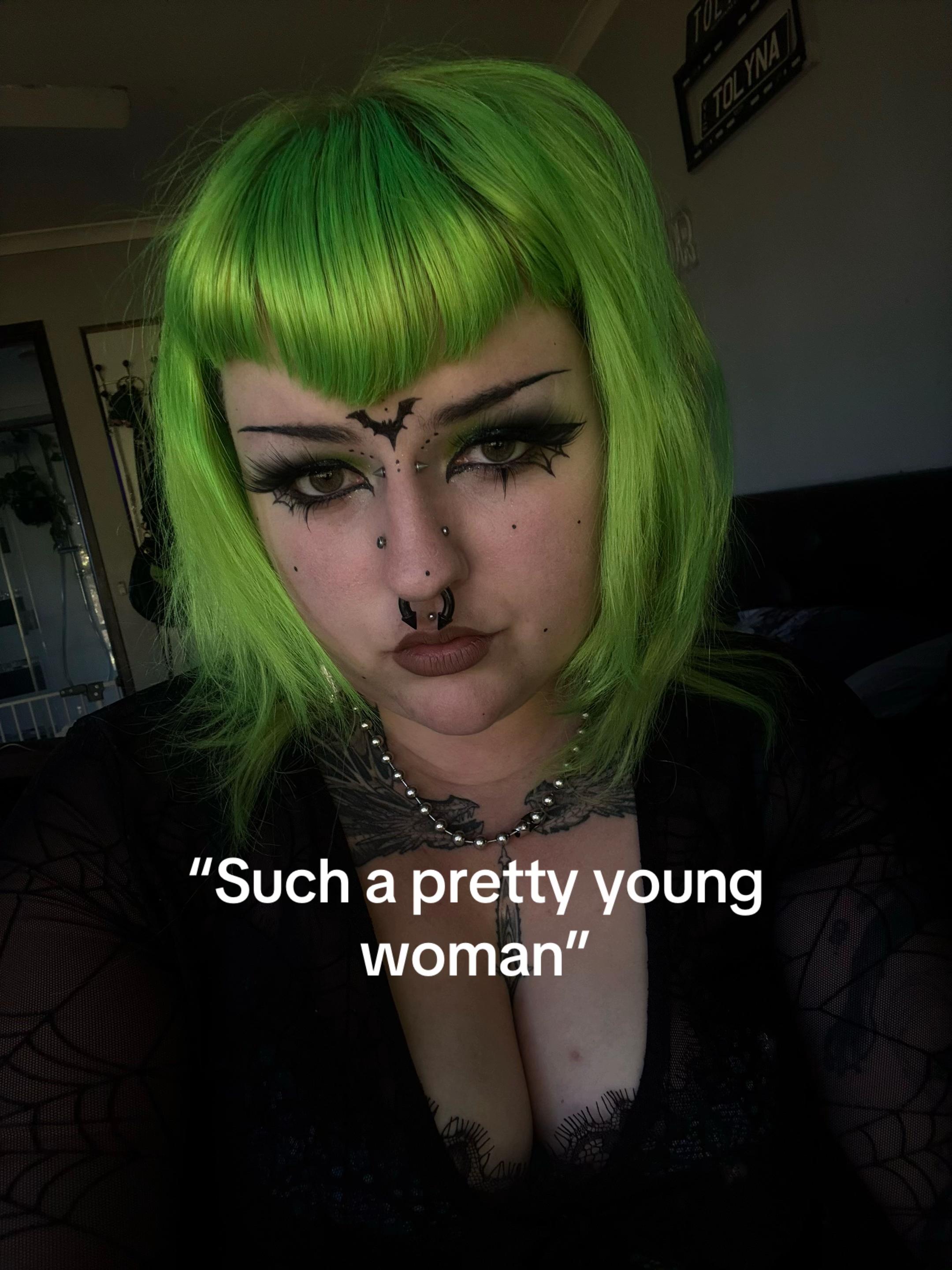 @Death.moth