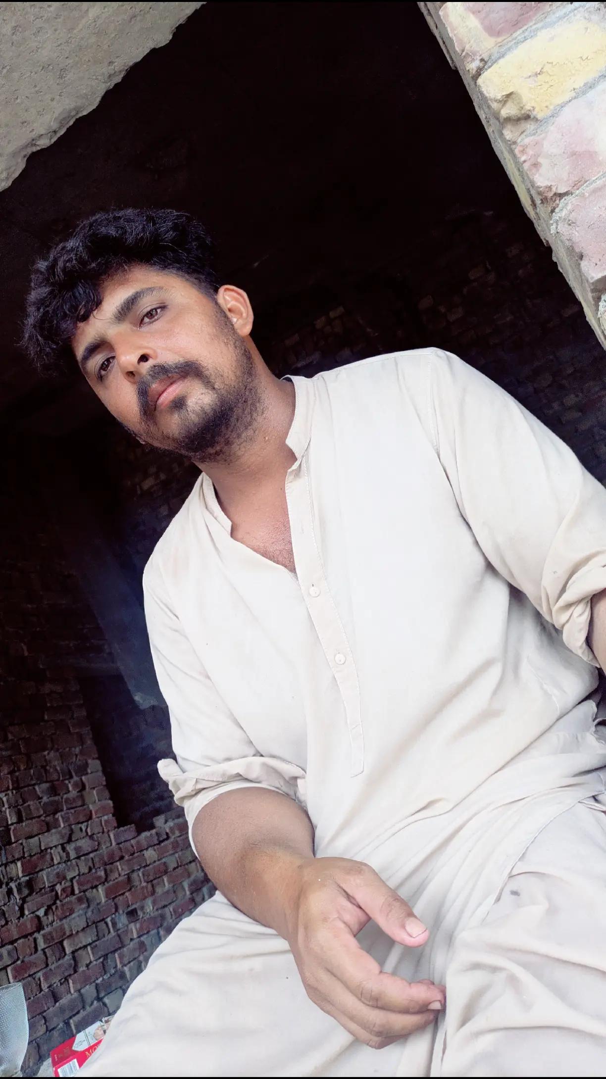@گورایہ گگو آلا 🌿🌿🌿🌿🍁