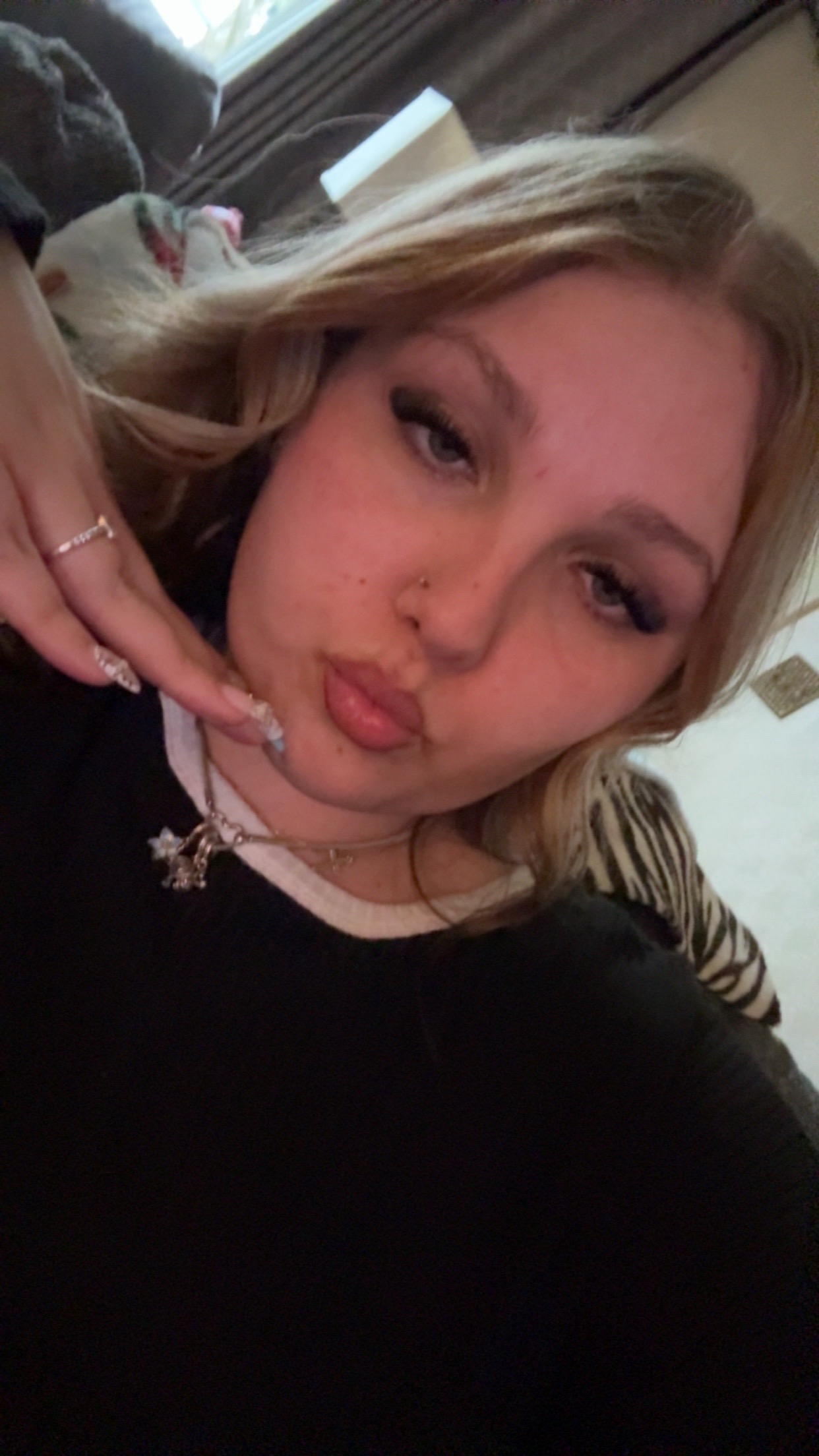 @Liv ๐