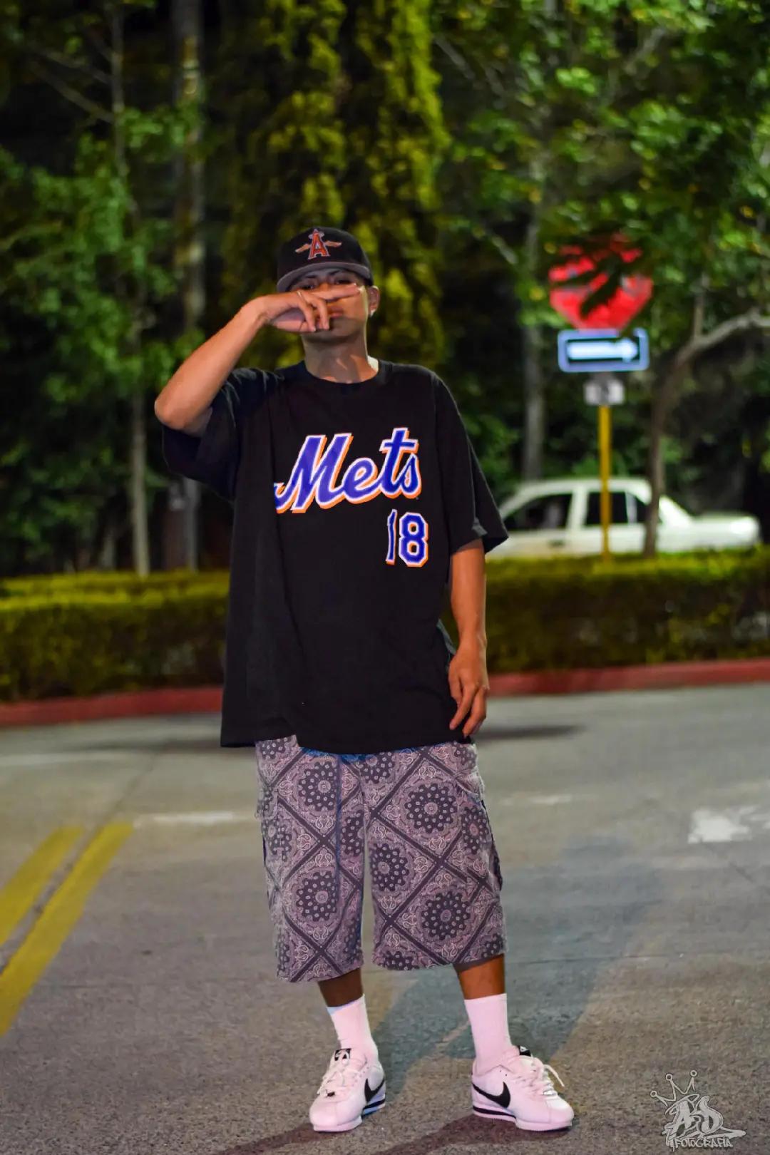@𝐓𝐨𝐧𝐲 81