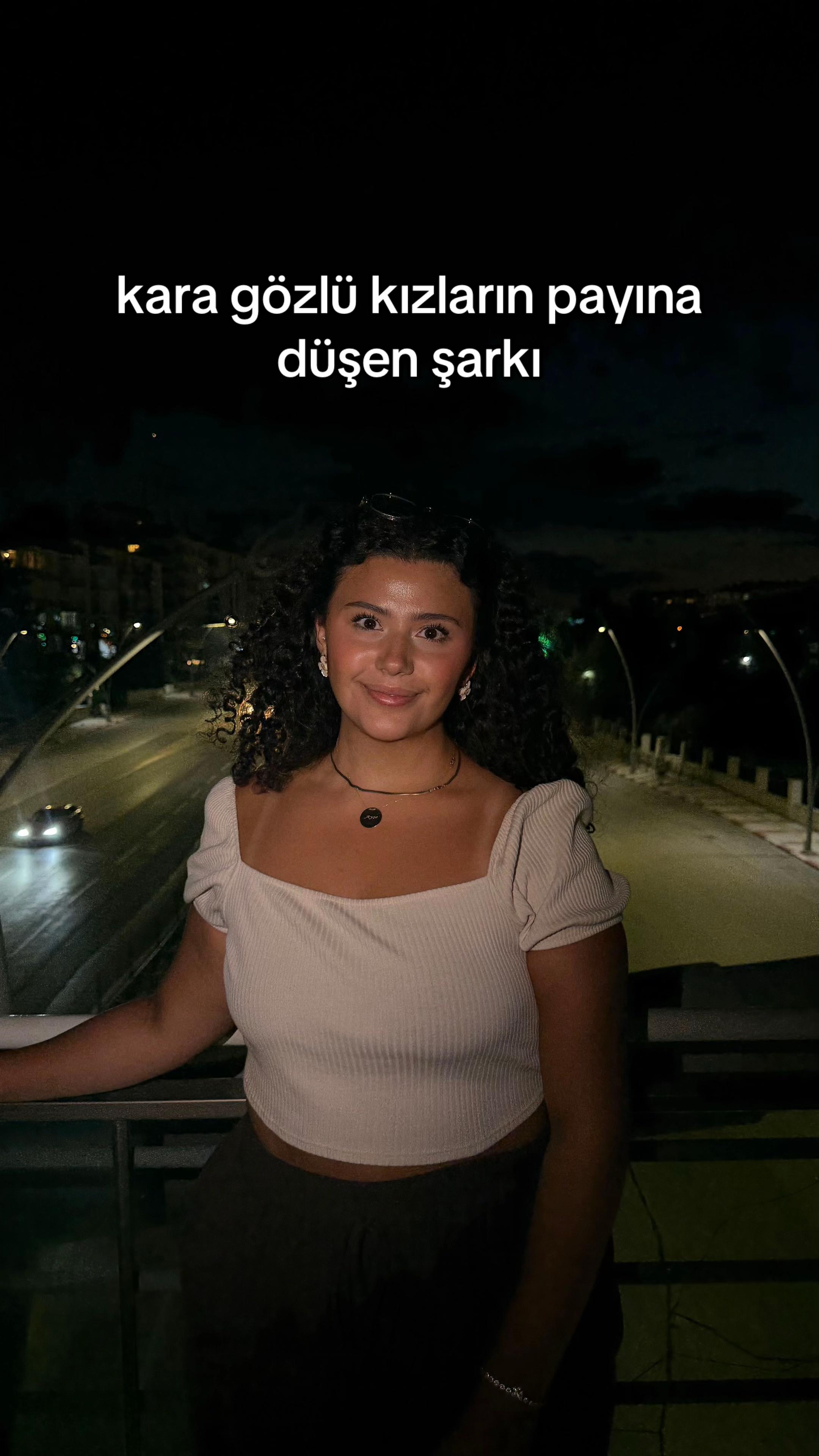 @Ay🌙