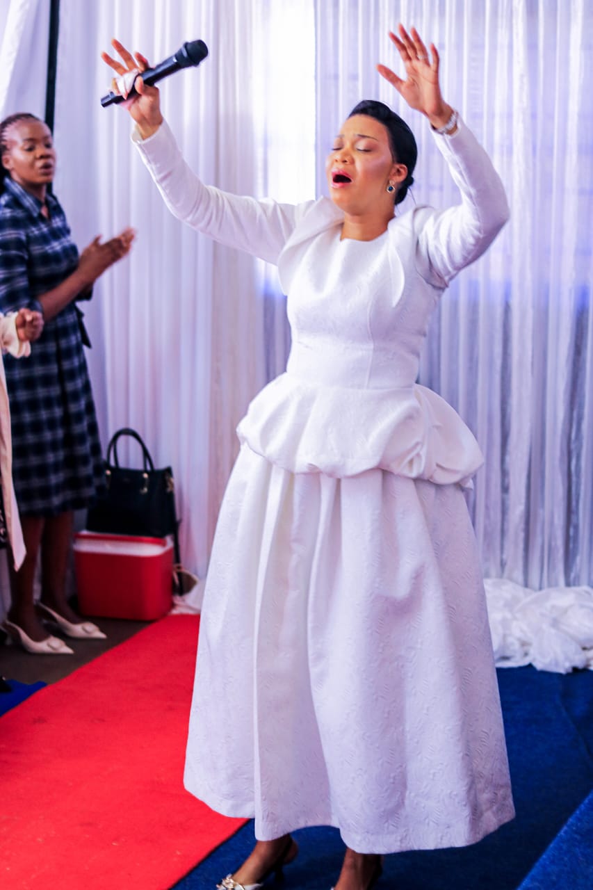 @Apostleneeministries