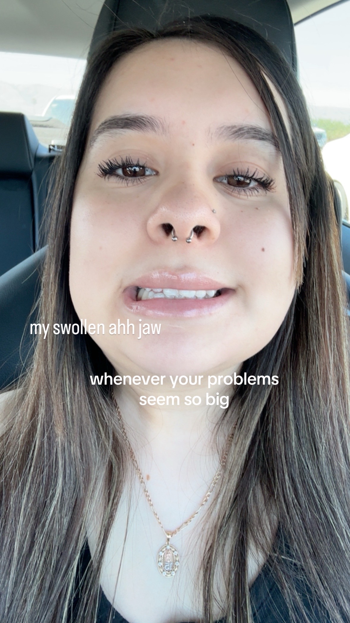 @️