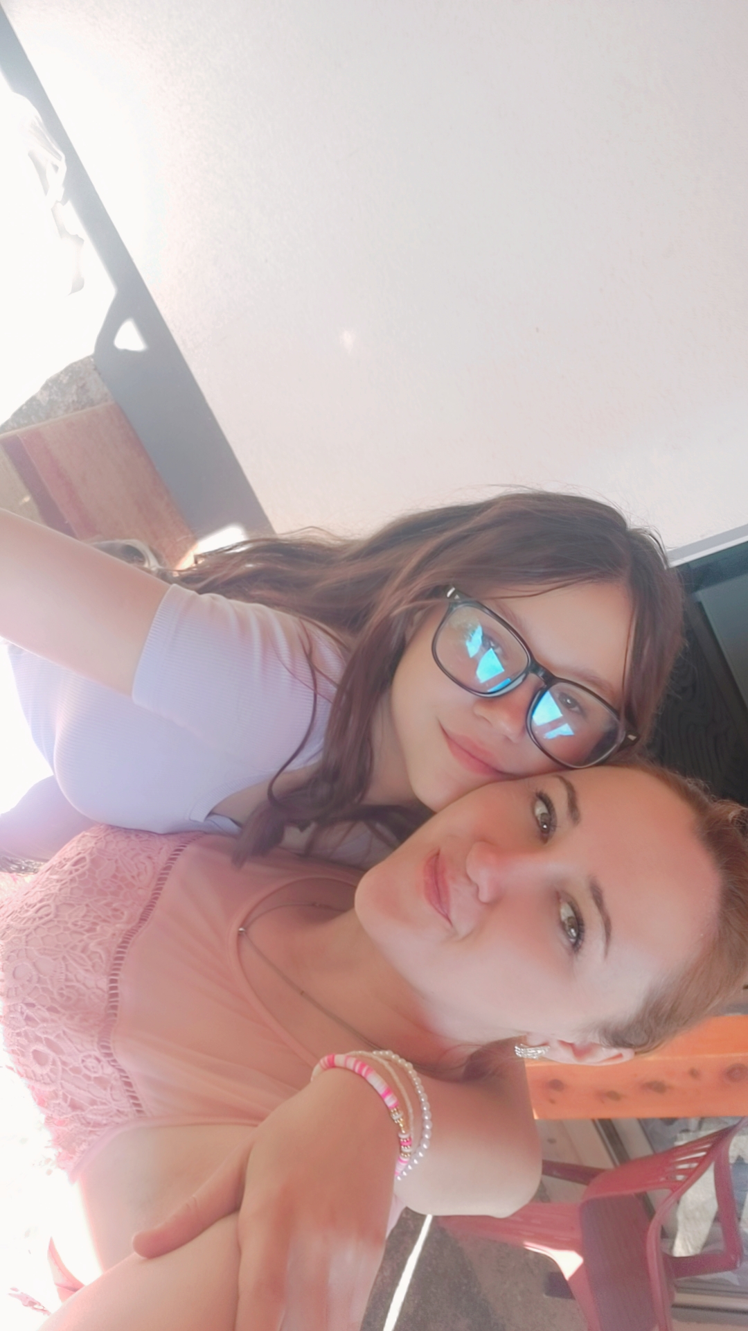 @Amela 🦋