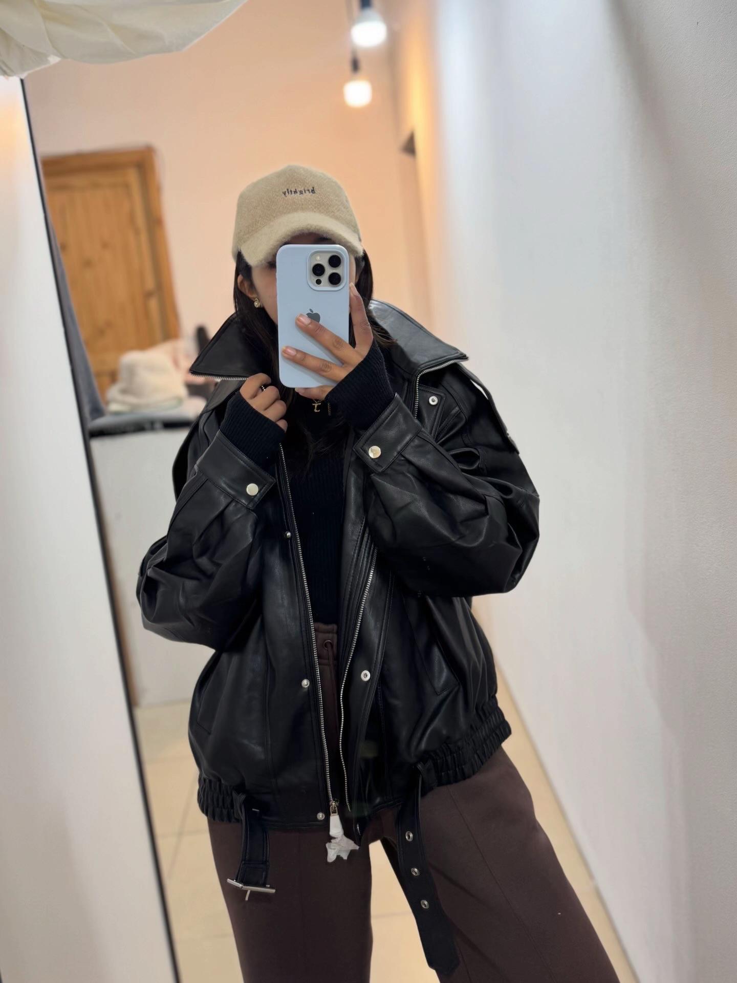 @Holiq_store