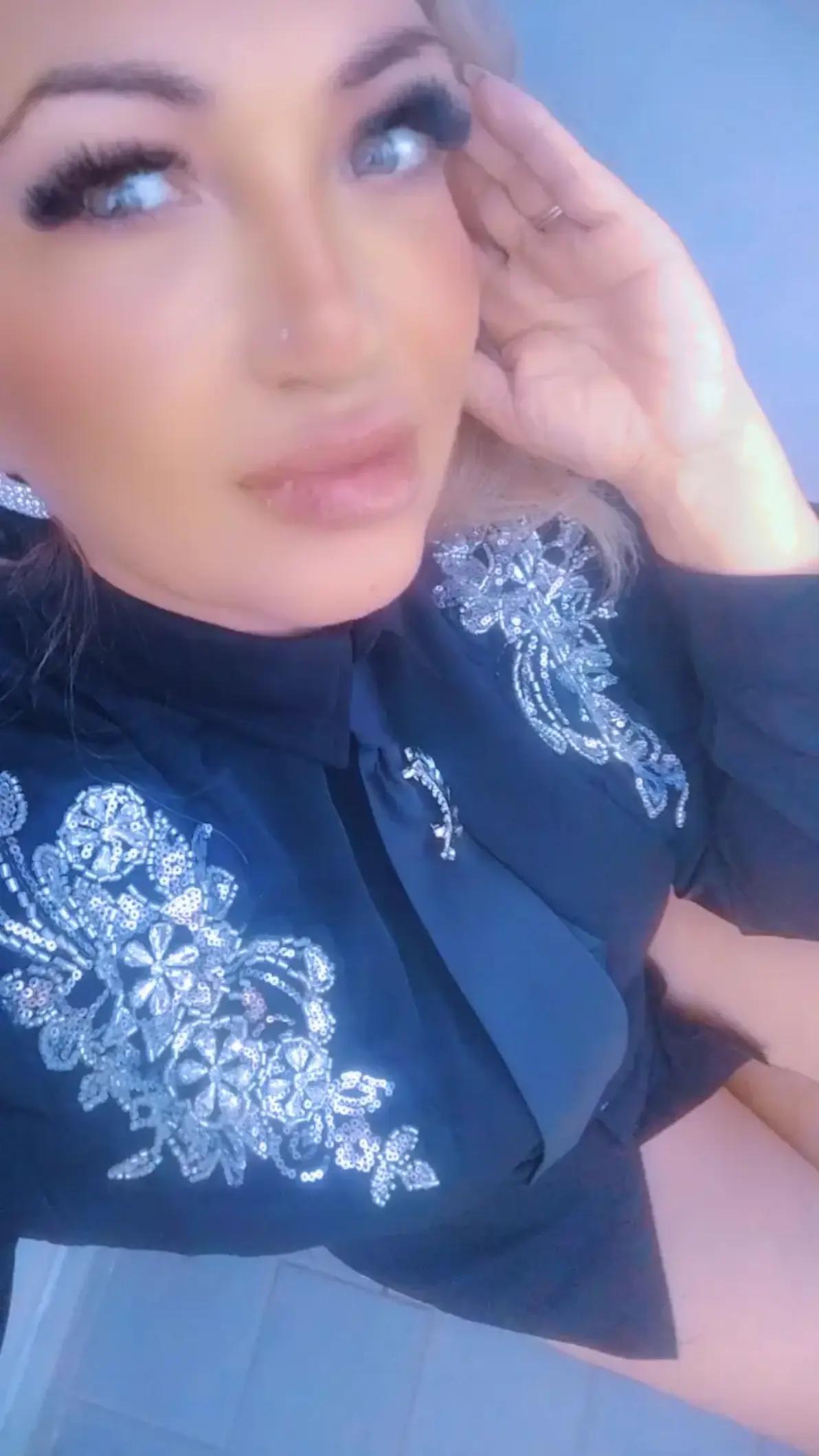 @Titty