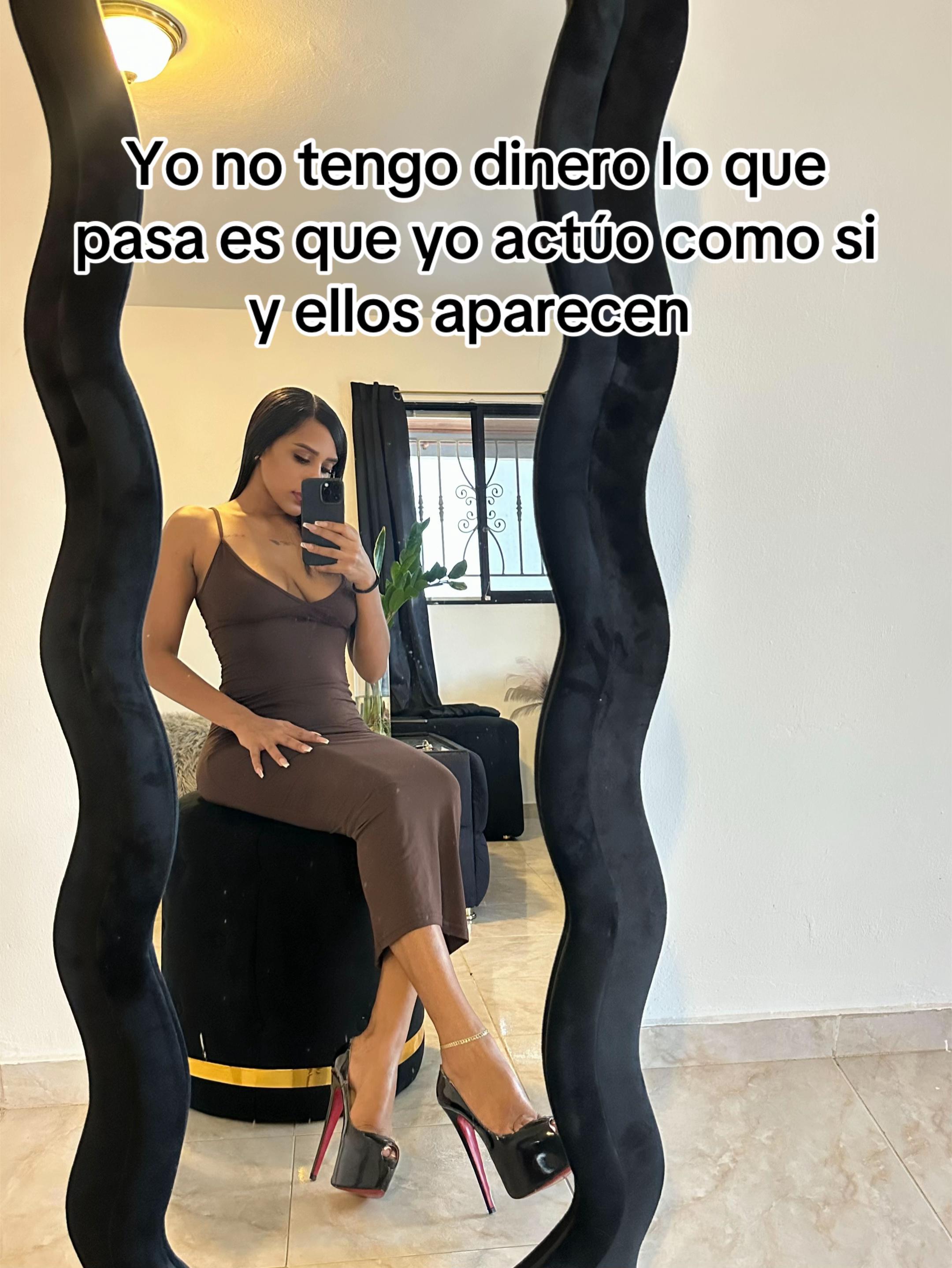 @🫦