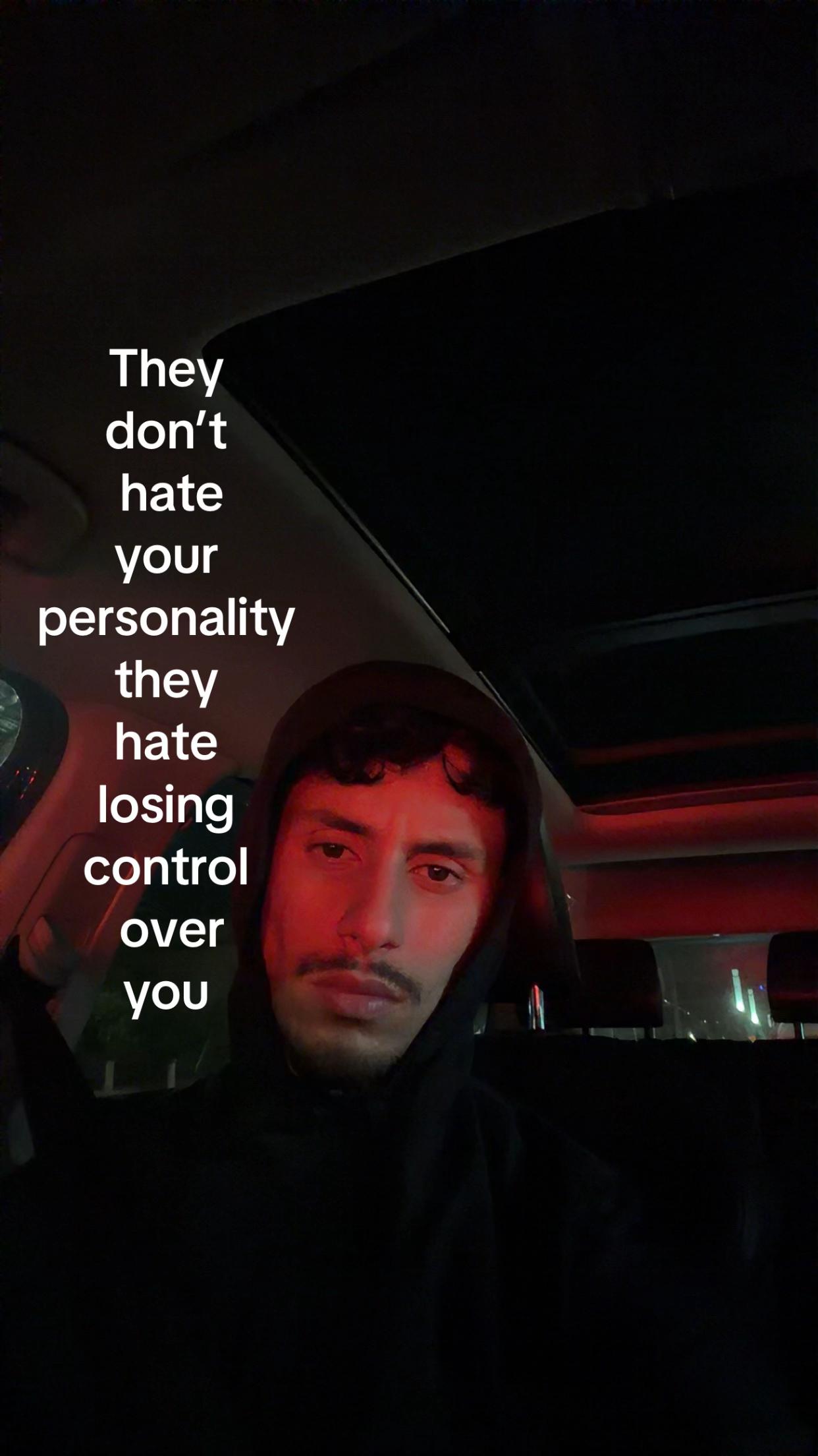 @AD🏳️