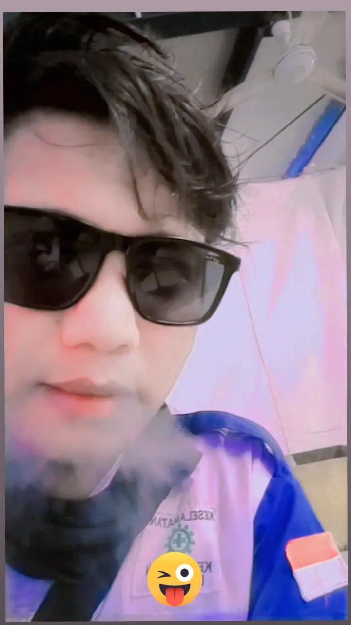 @__________________🇹🇼