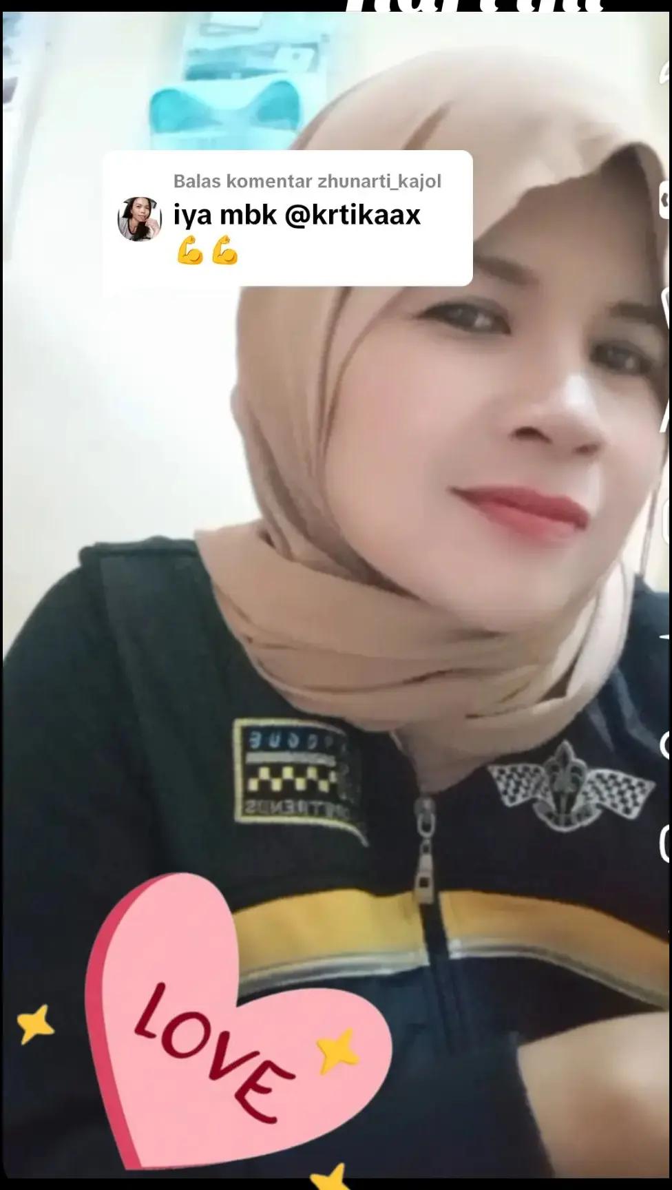 @🥰 kartika 🥰