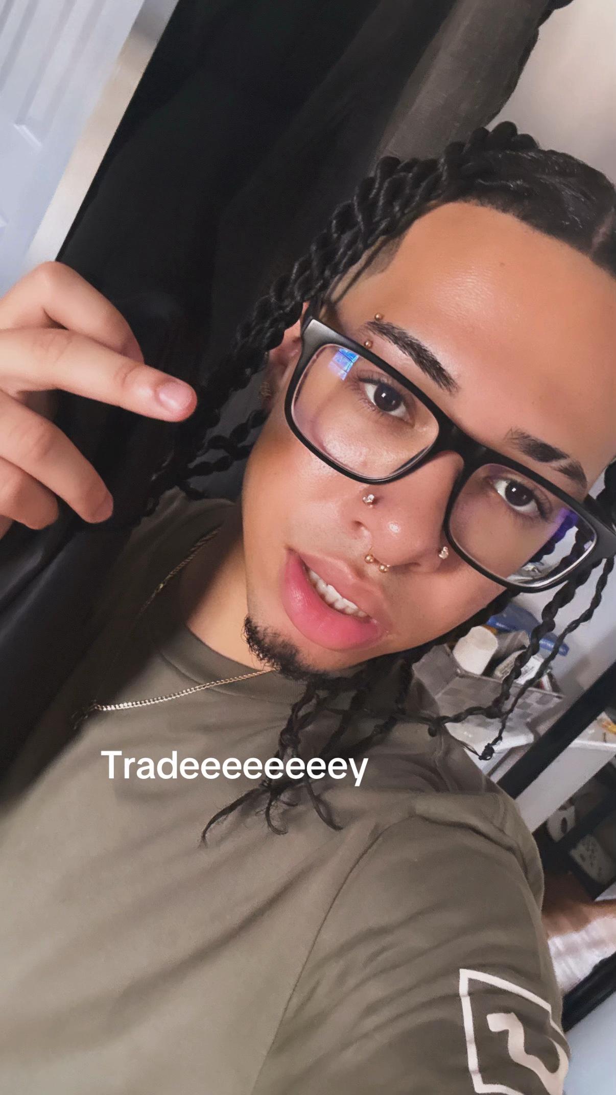 @DaeDae🇩🇴