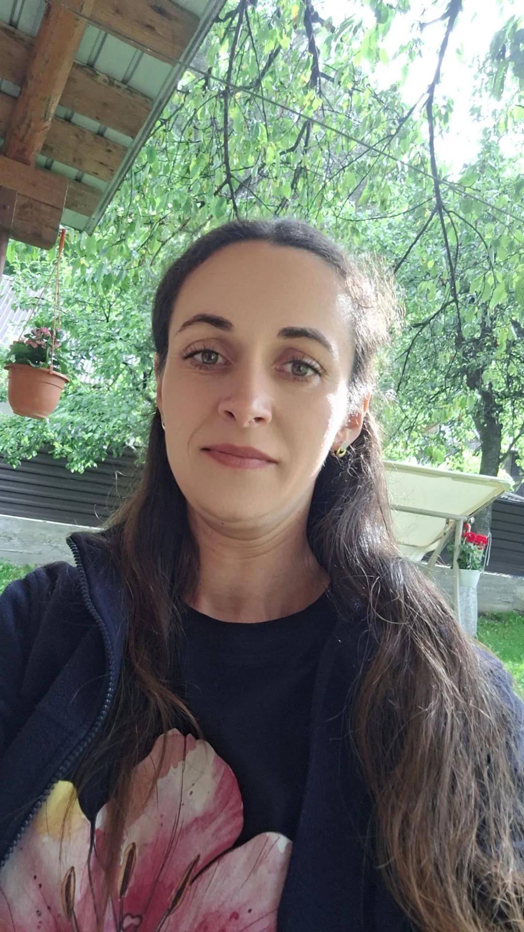 @๐Alina Elenaโค