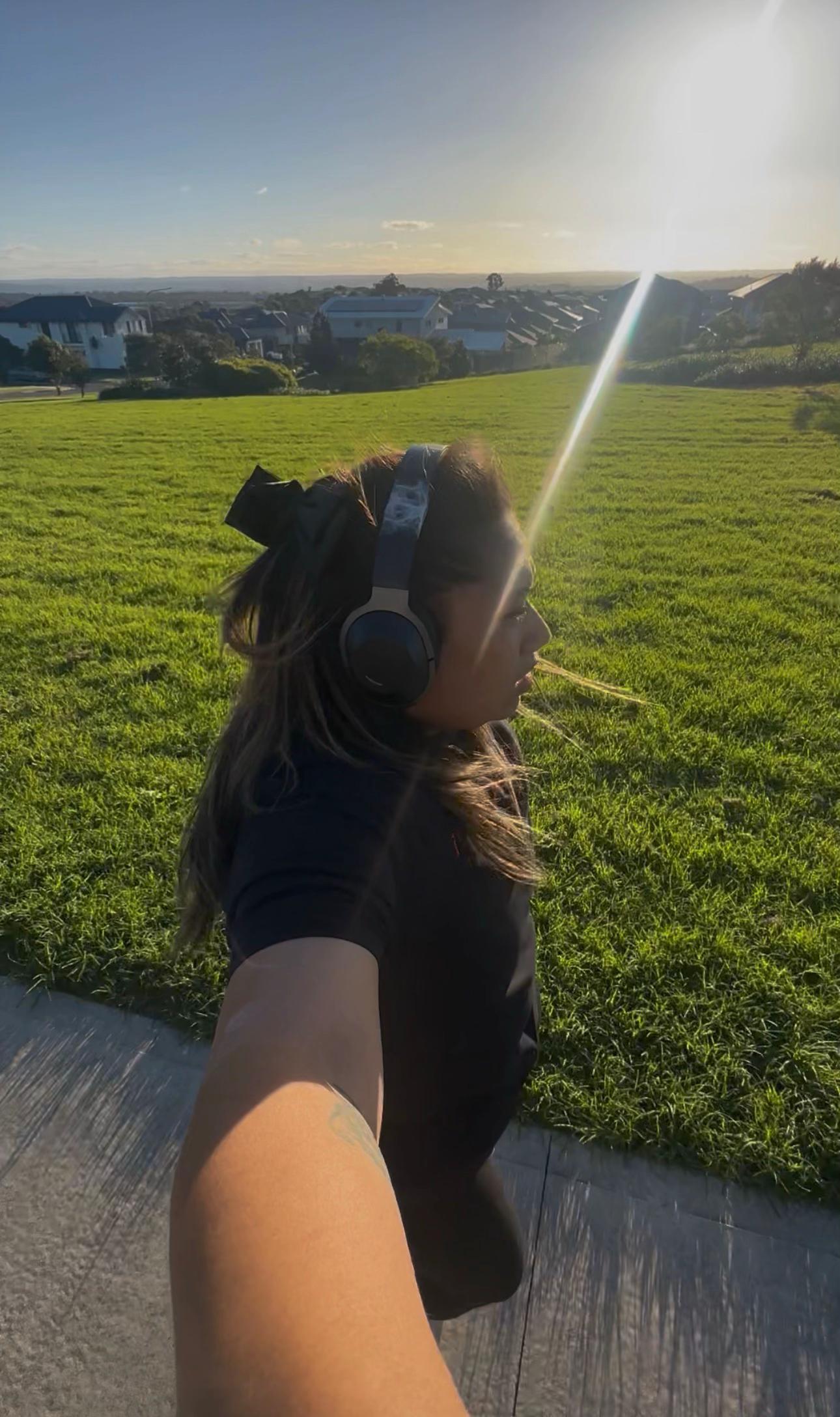 @Livvy 🦢