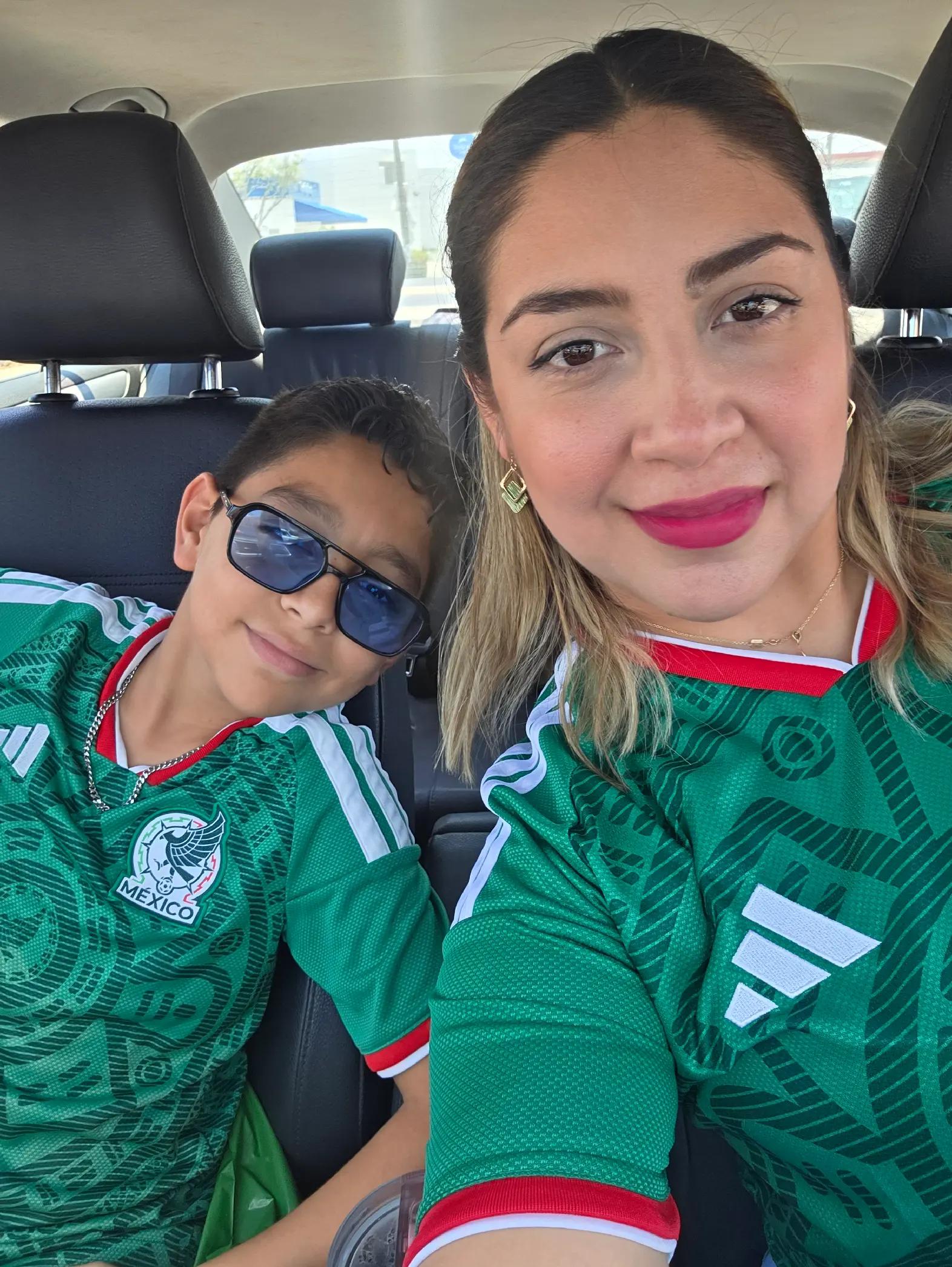 @America Alejandra Diaz Flores