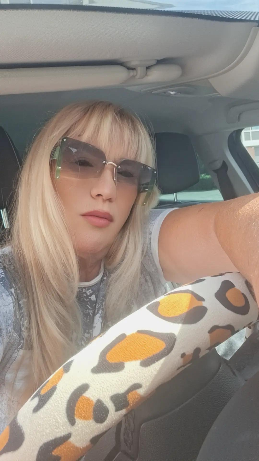 @Sara Policajka