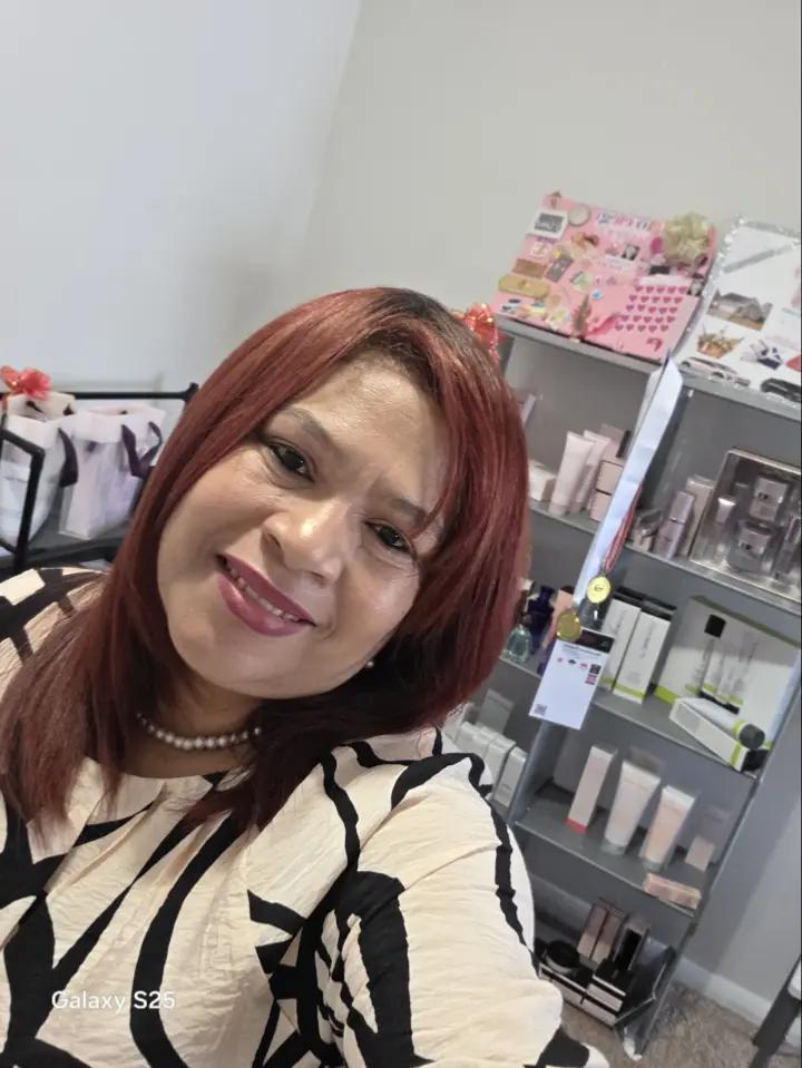 @MayeMaryKay 💄
