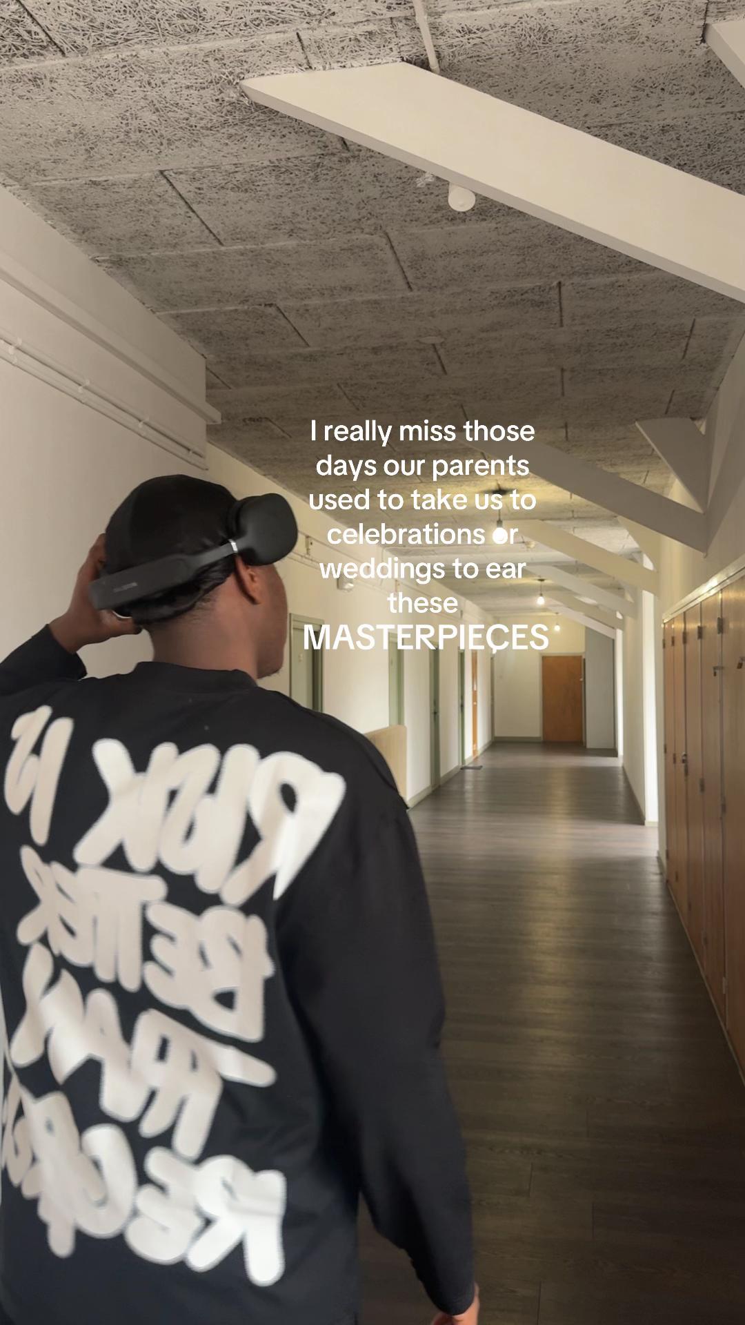 @𝐖𝐡𝐨𝐢𝐬𝐃𝐨𝐮𝐛𝐥𝐞𝐆