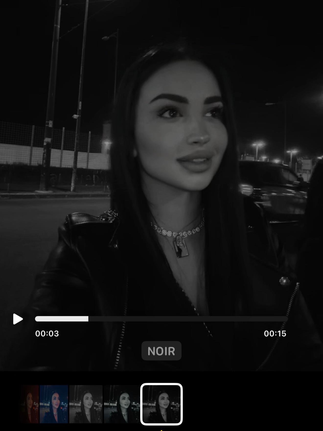@SnowWhite🖤