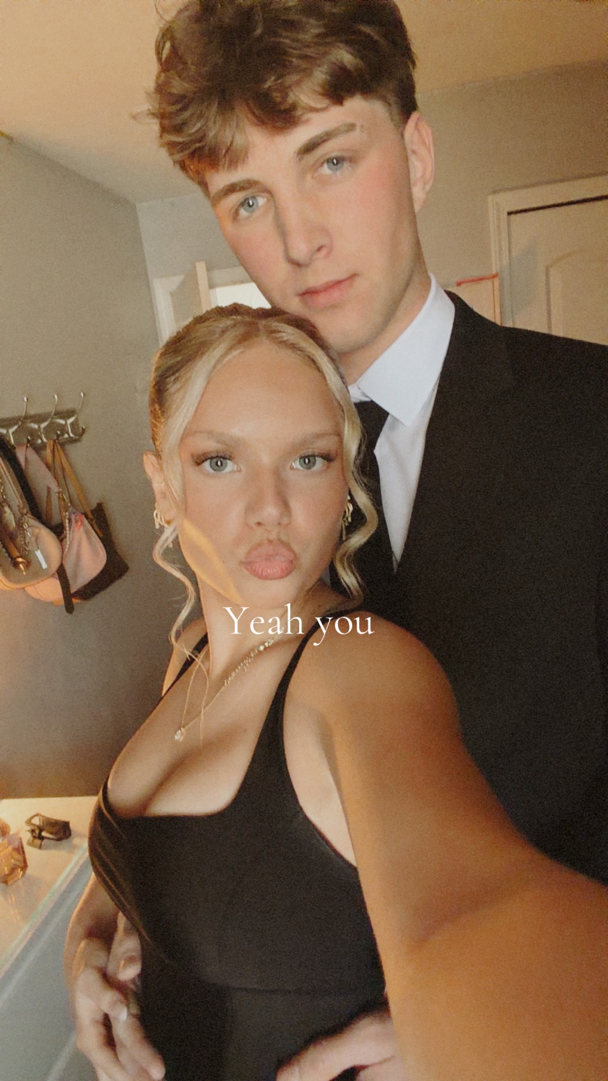 @Ella