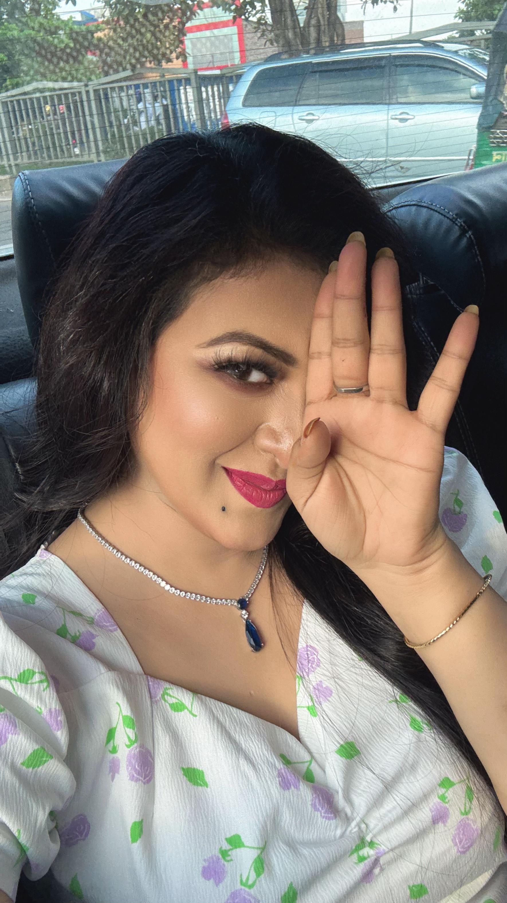 @priyankazamanofficial