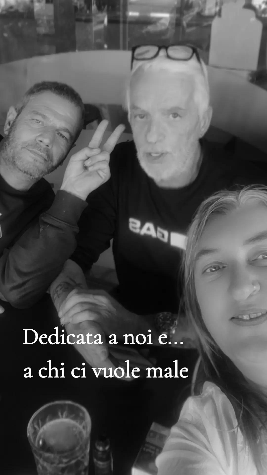 @Moni Monik