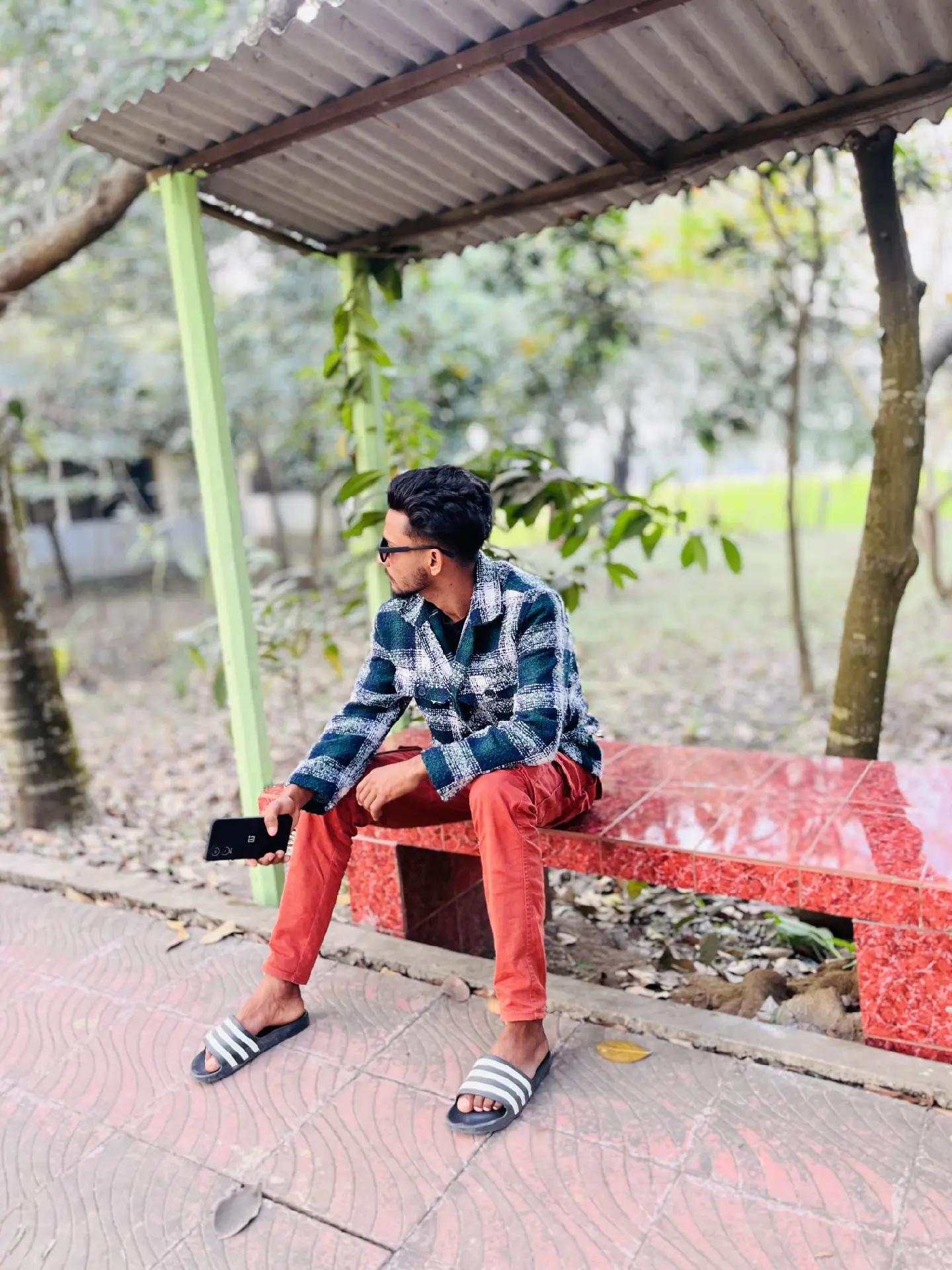 @Crazy Boy Akash,😎