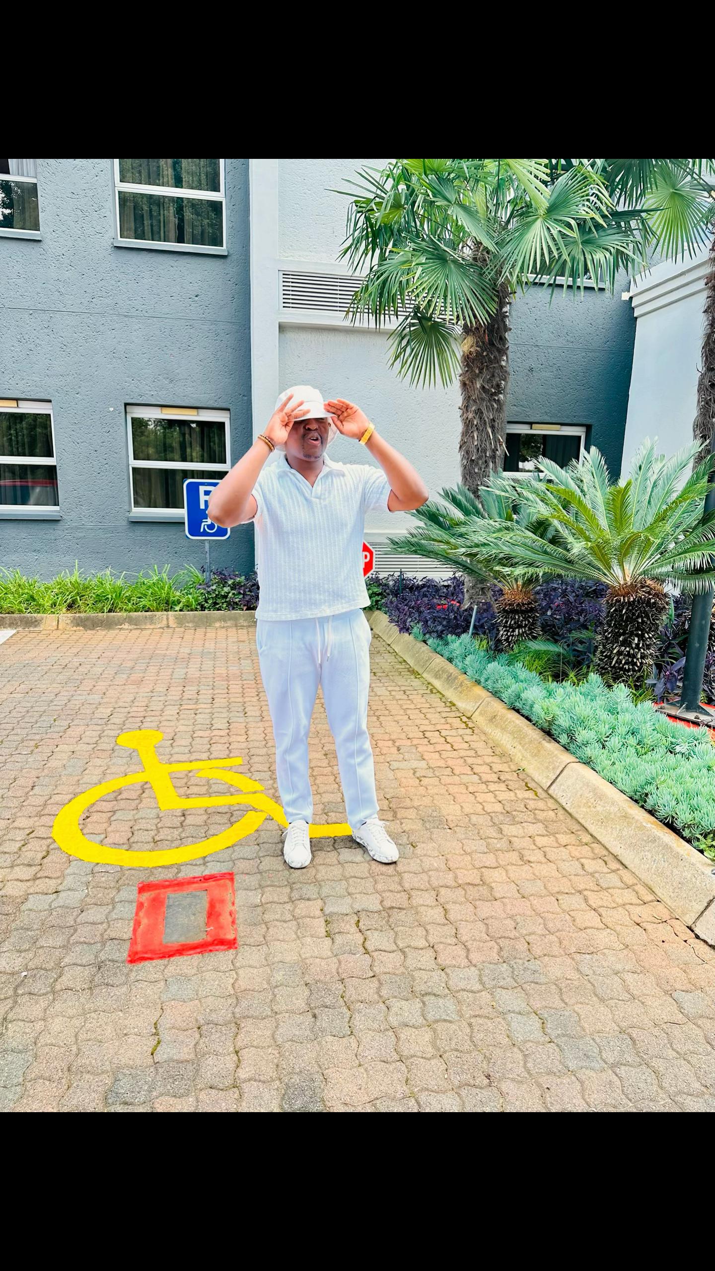 @SphiweMolekwaOfficial