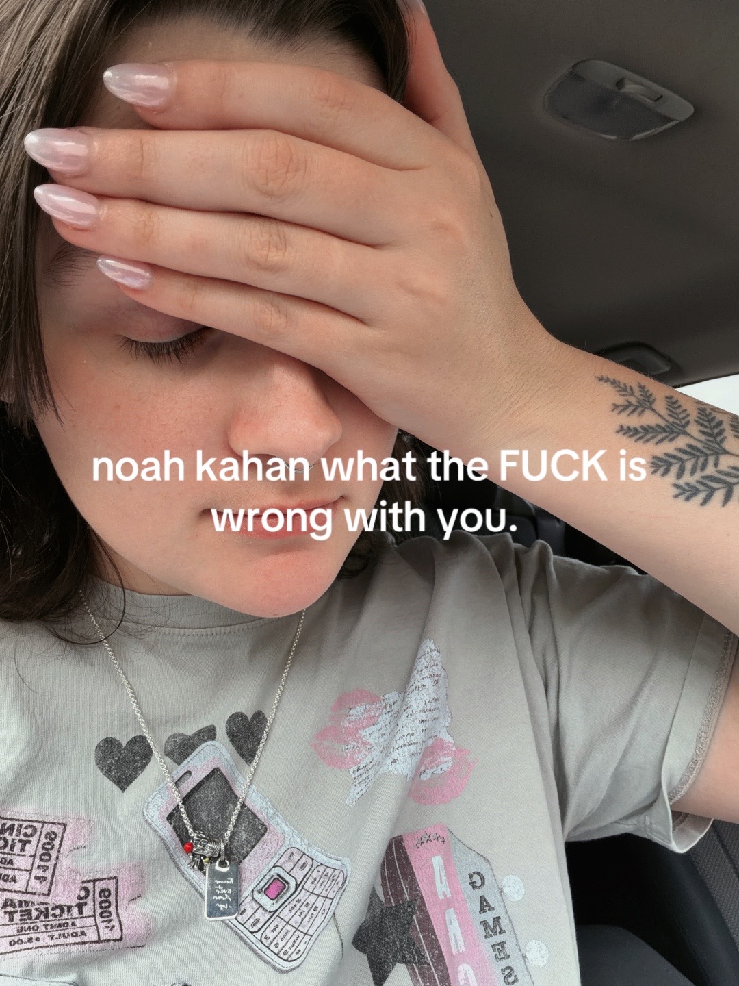 @mo