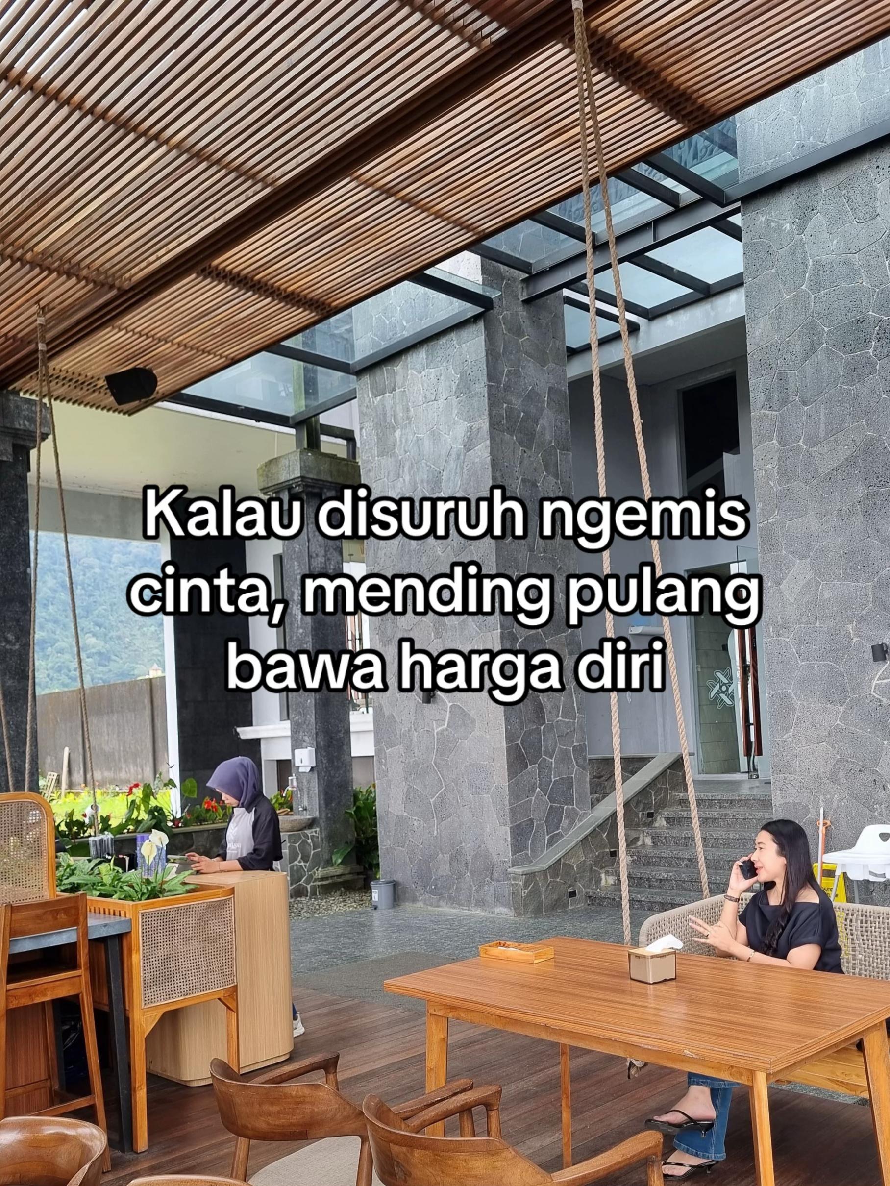 @PutwiNagamasSukoharjo