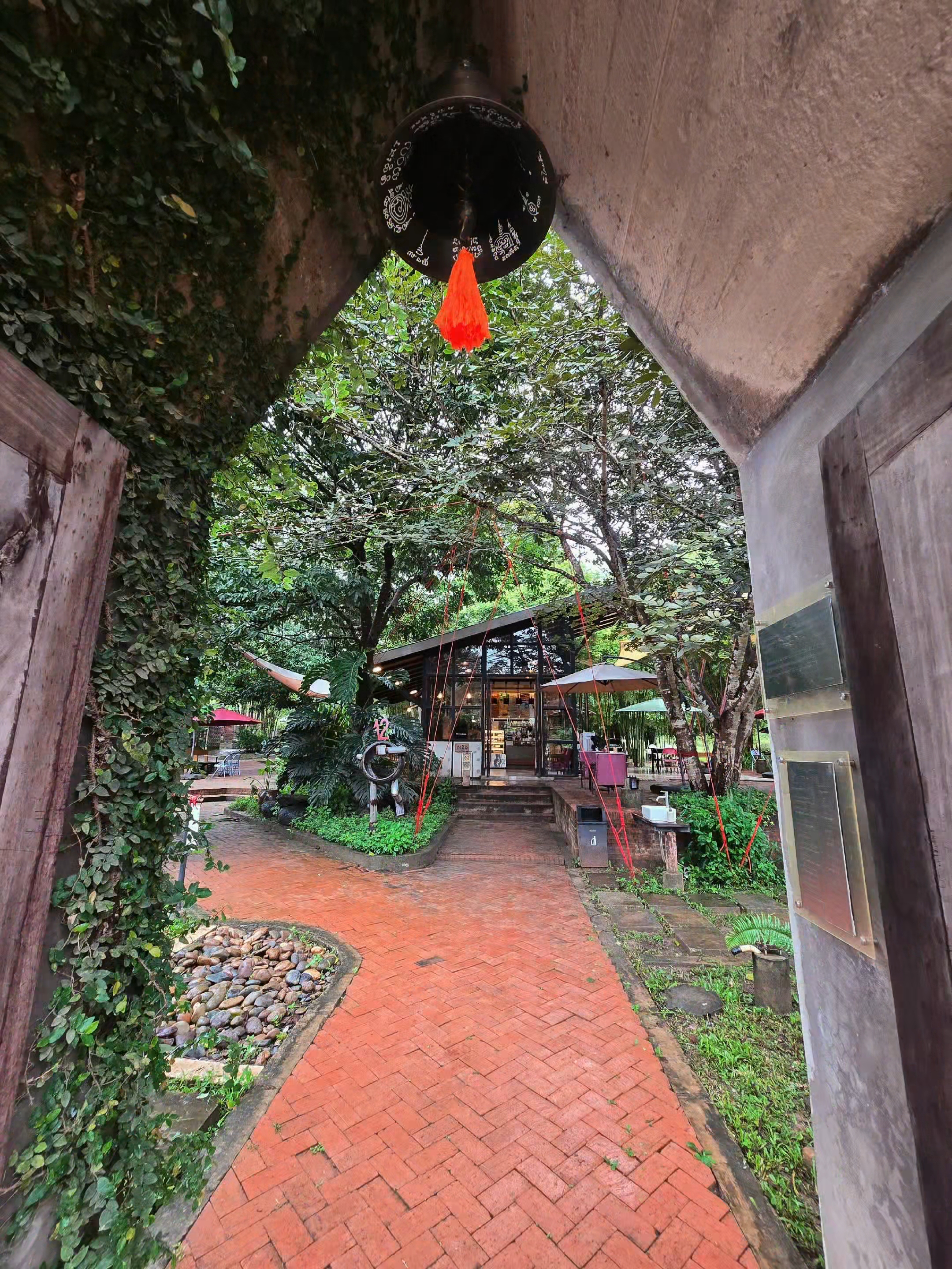@Switch cafe ສະວິດຈ ຄາເຟ່