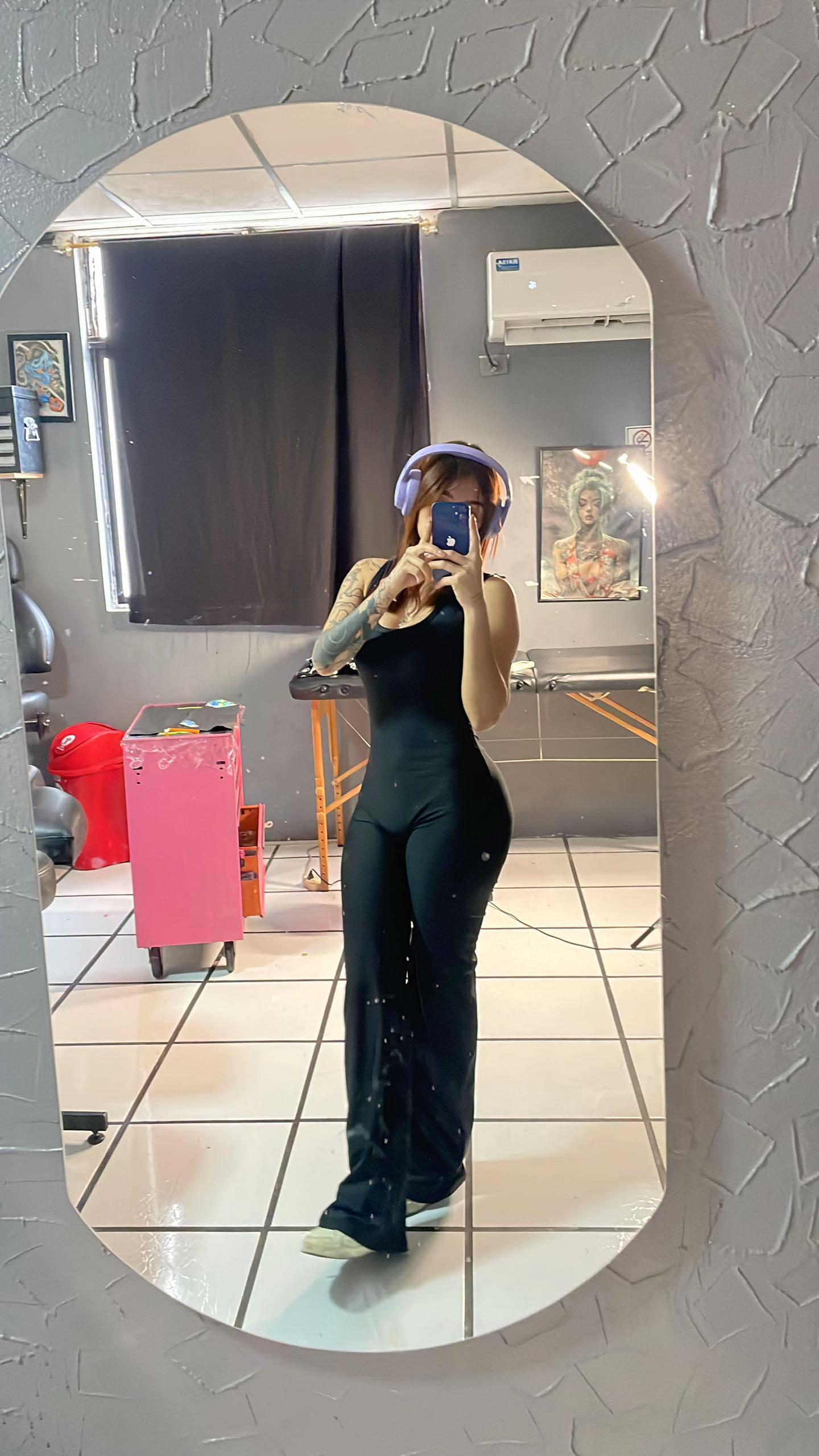 @Inoxia