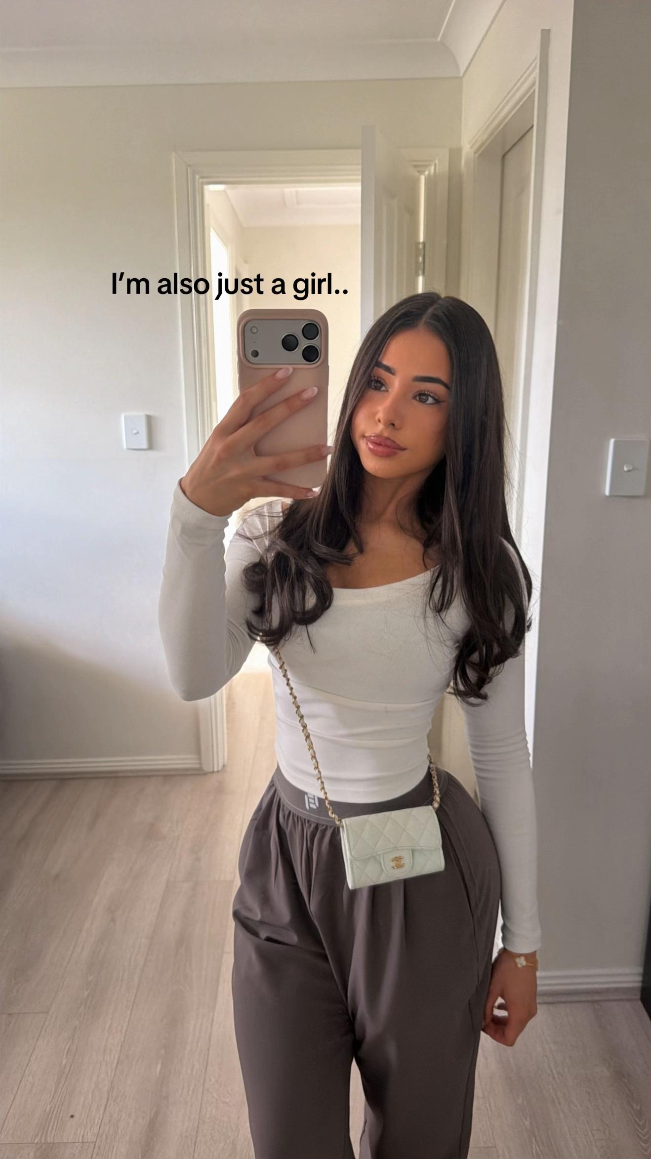 @LYSSA