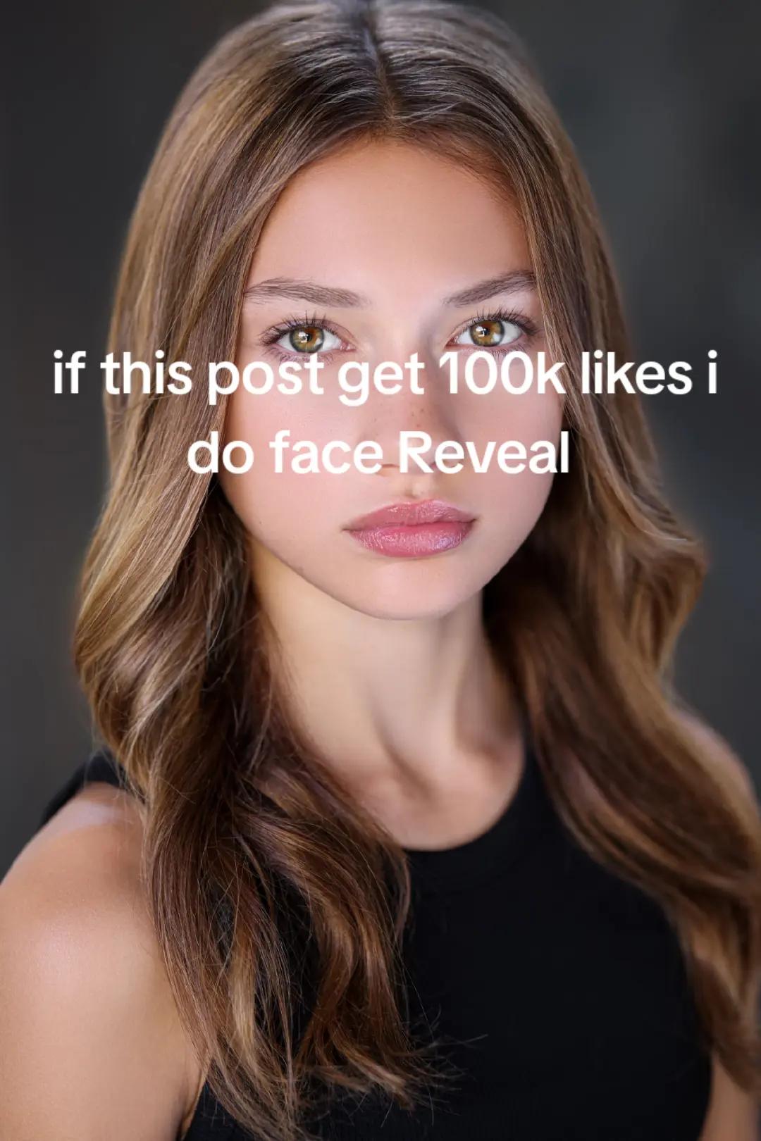 @maya le Clark fan