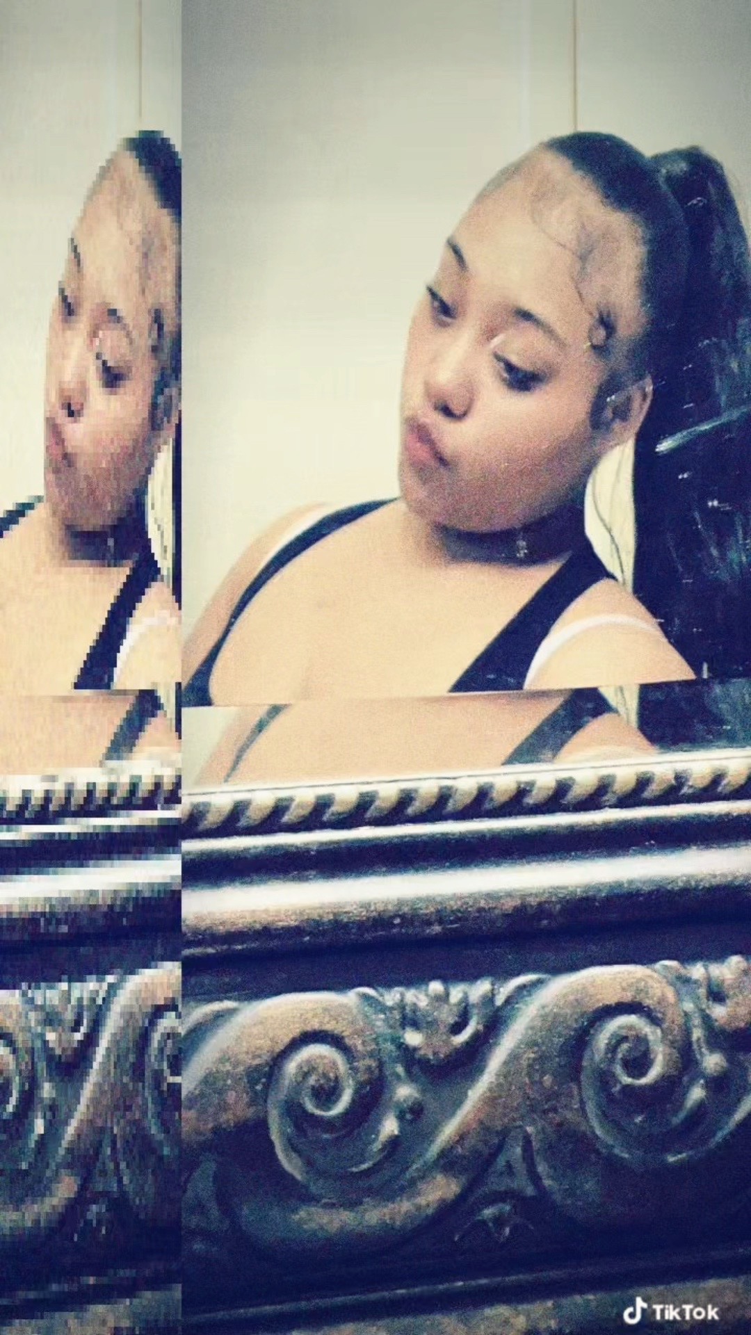 @Prettyyeyess