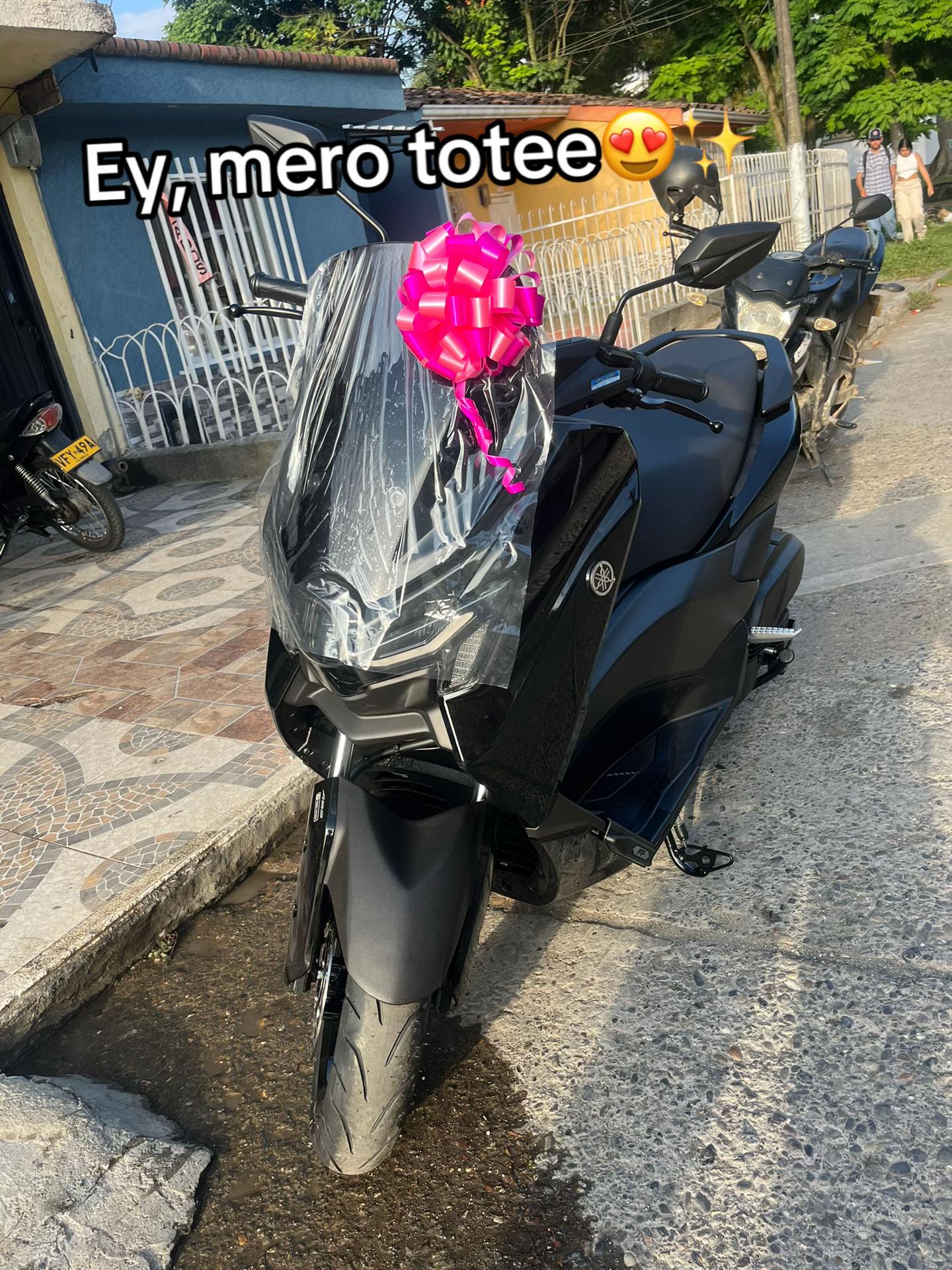 @Jenni🪐
