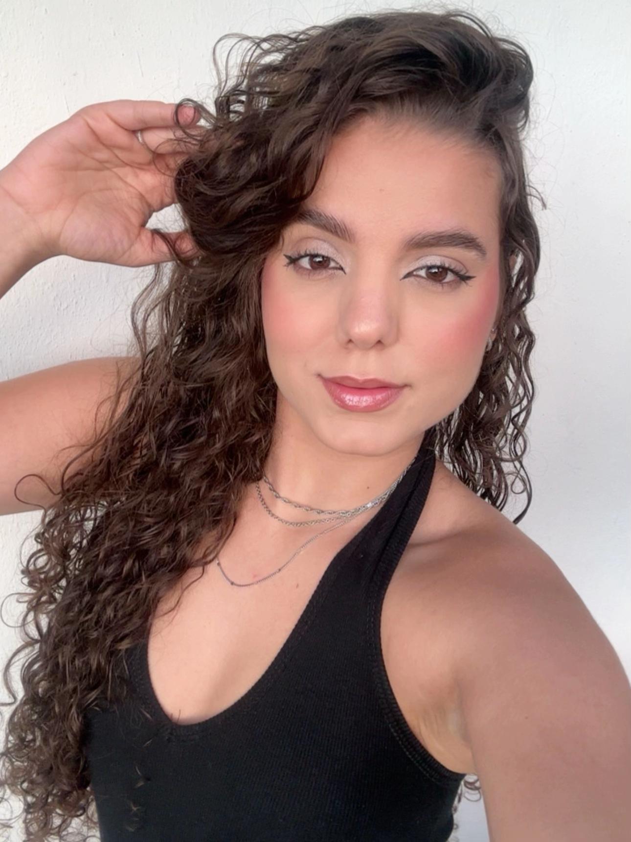 @Letícia