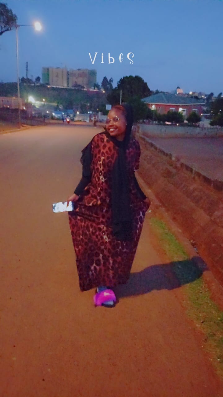 @trapqueen@kenya🇱🇷🇰🇪