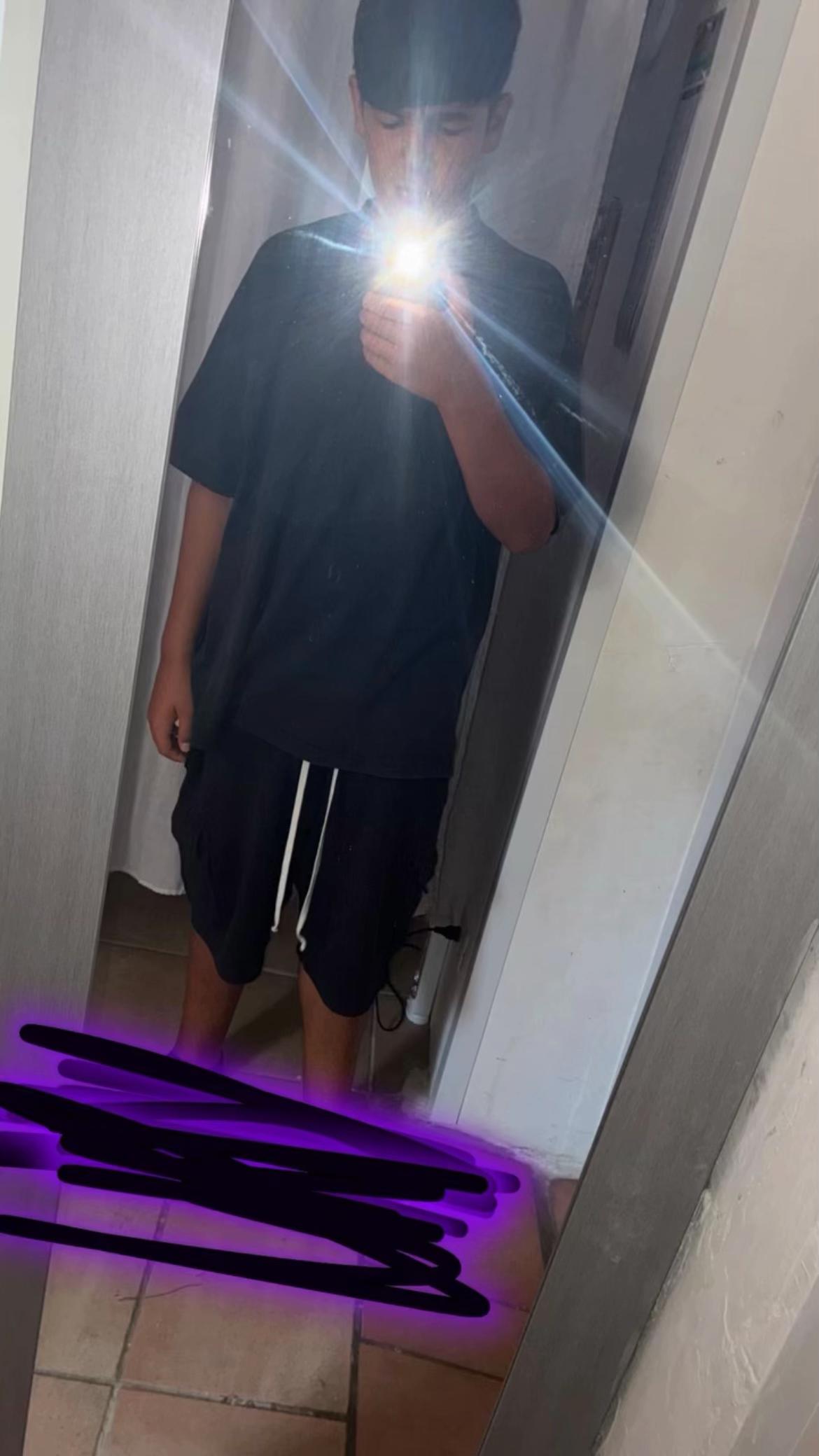@...