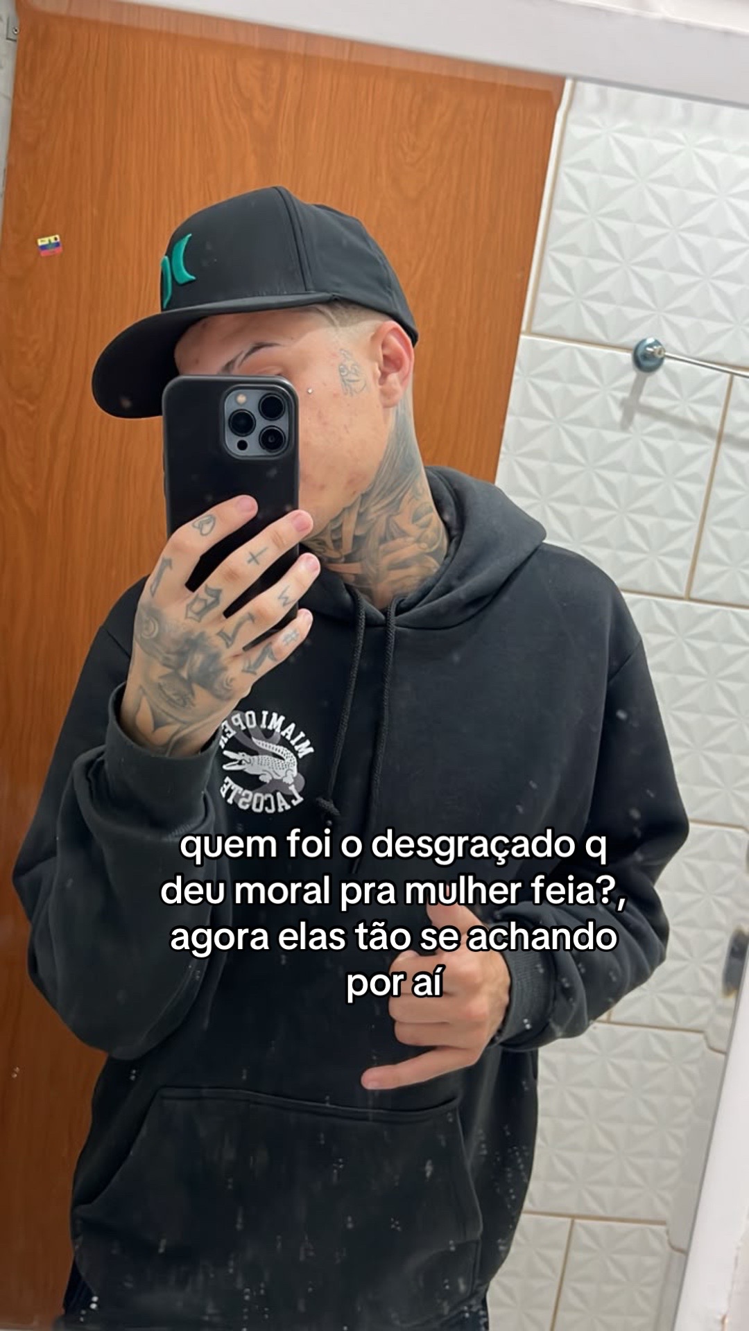 @cL