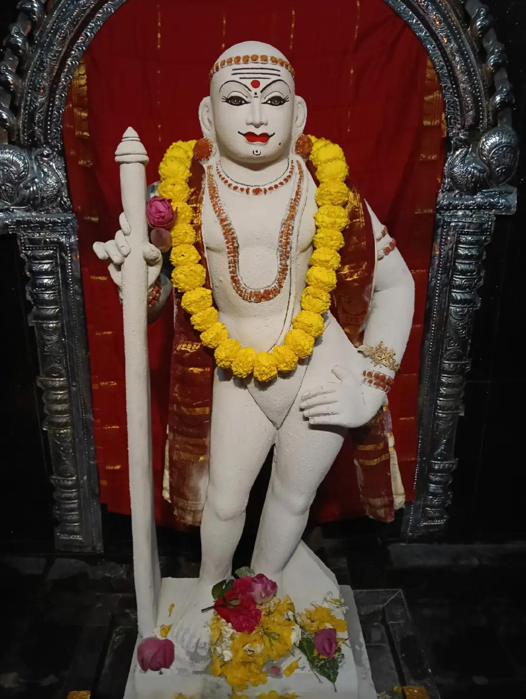 @நந்தினி🤎🎀