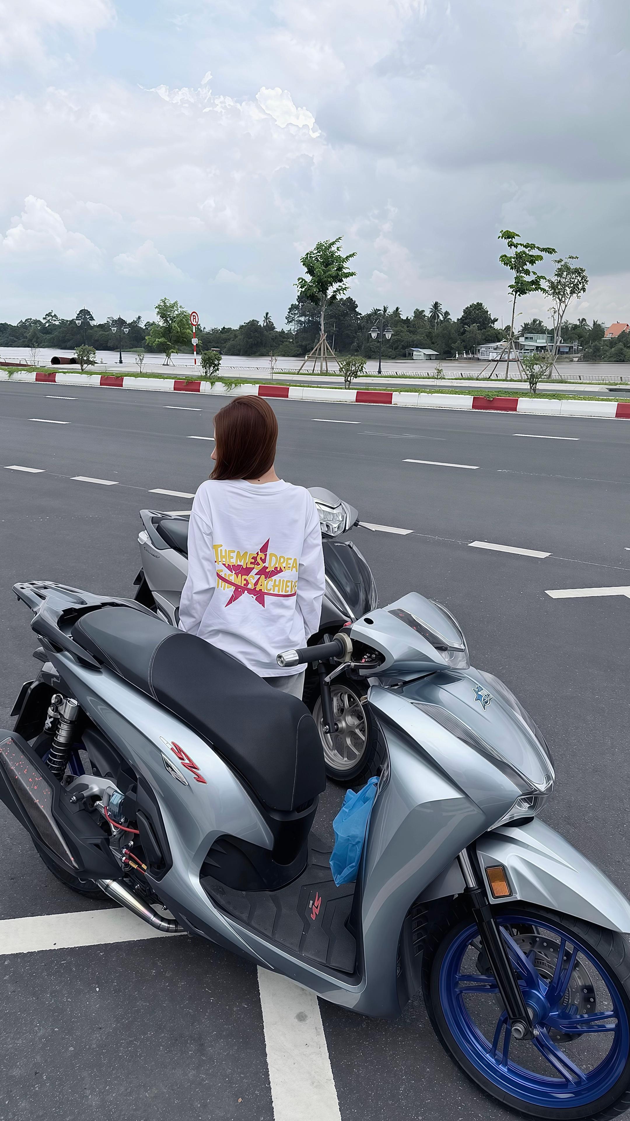 @mạnh h&ugrave;ng