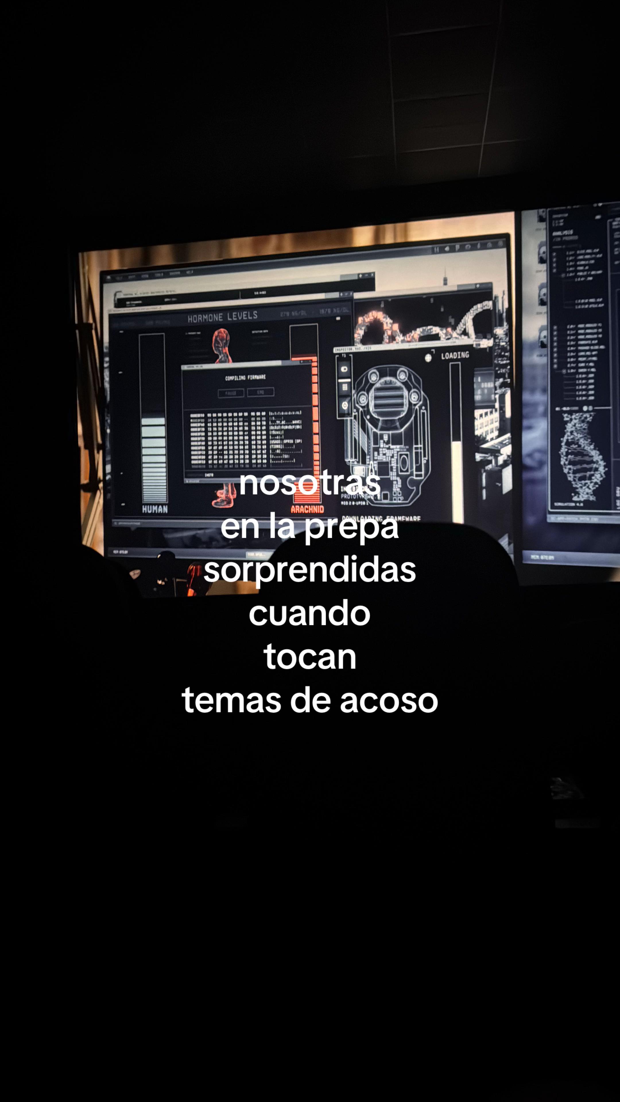 @𝐏