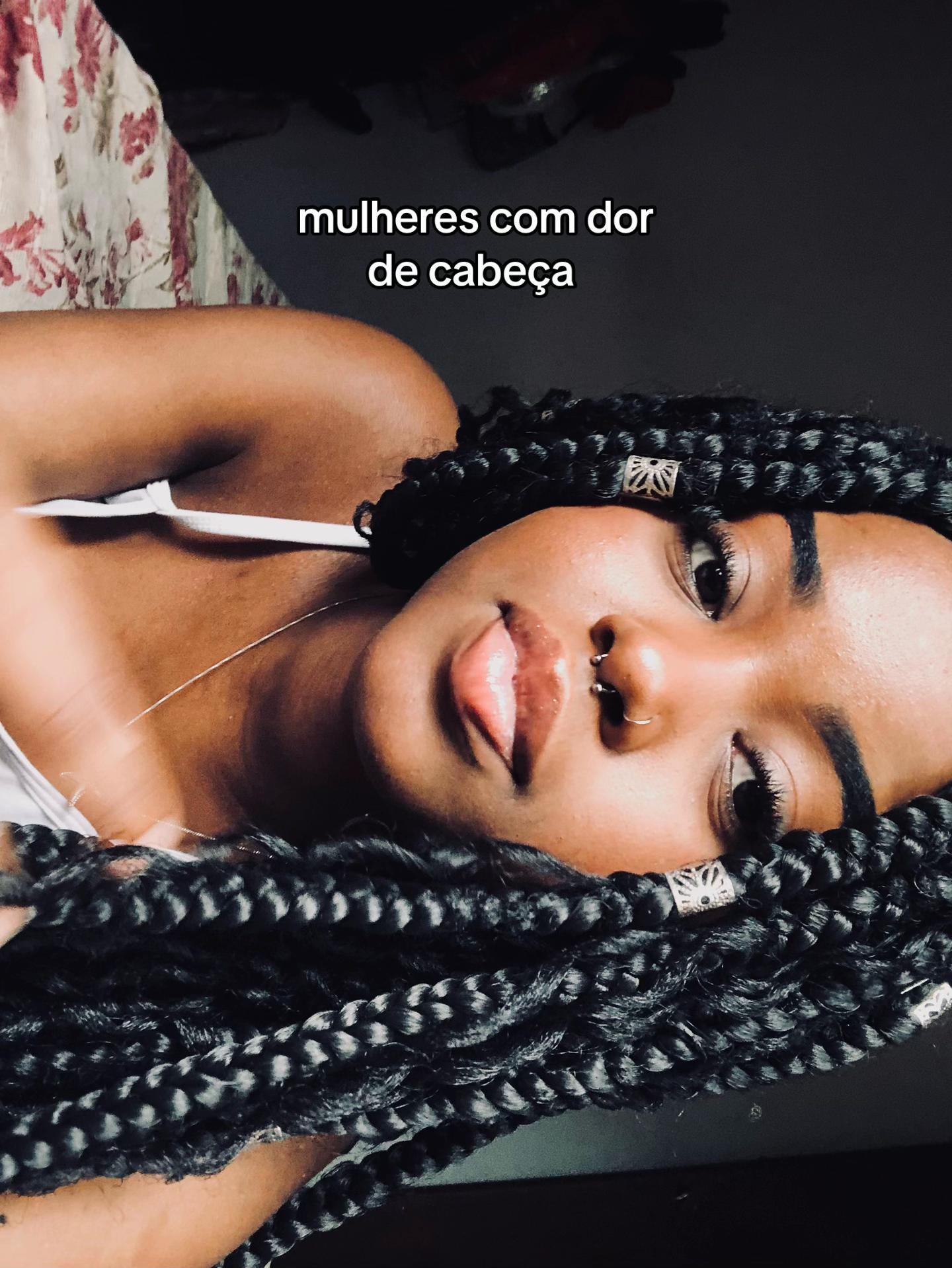@tainá