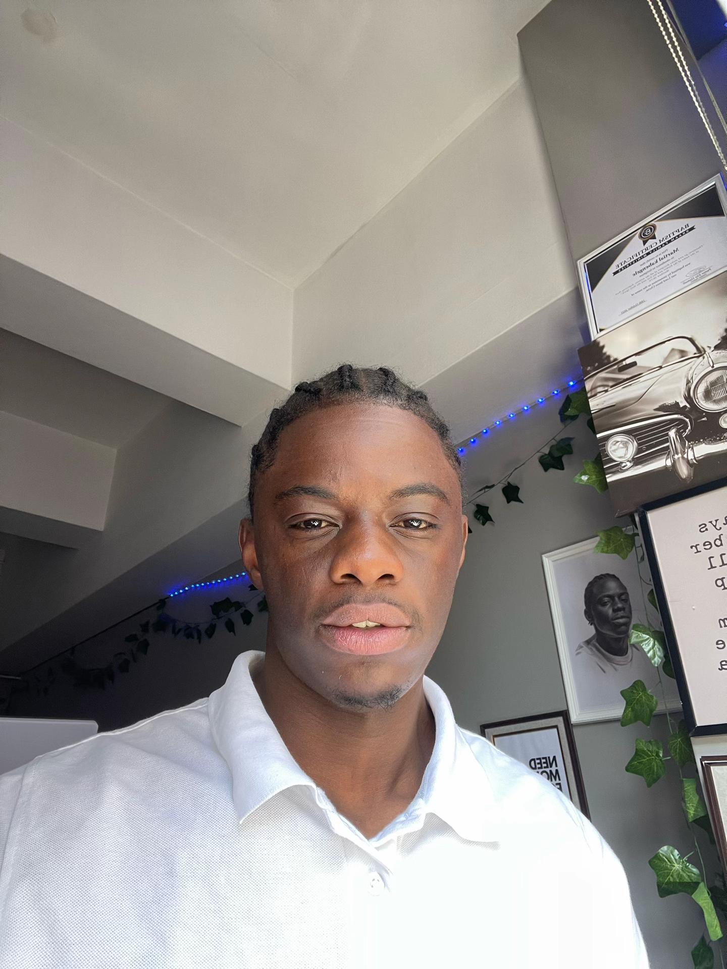 @tshiziifx