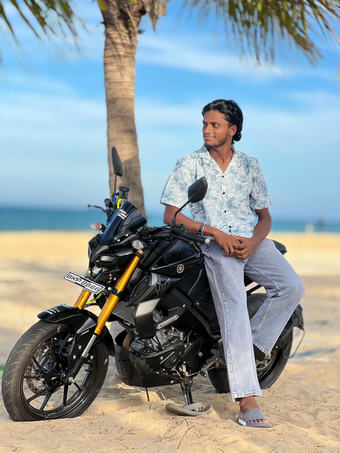 @Siva . Kajanan 👀💖