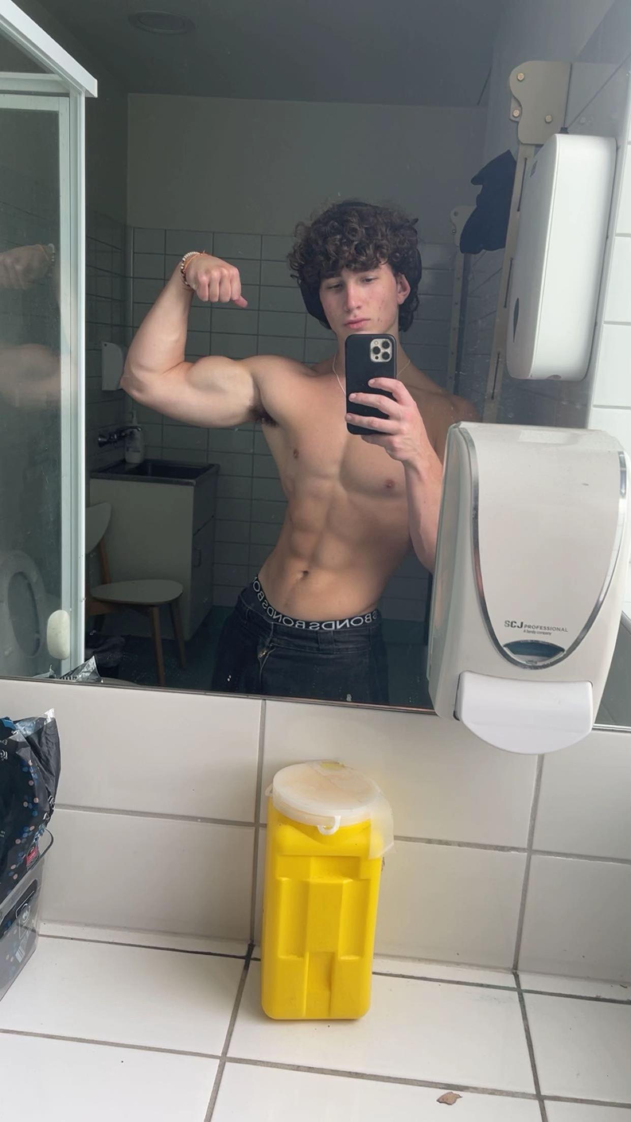 @rochelifts