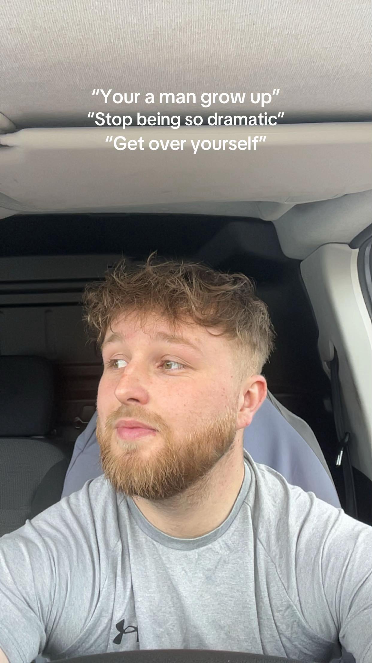 @con𖣂