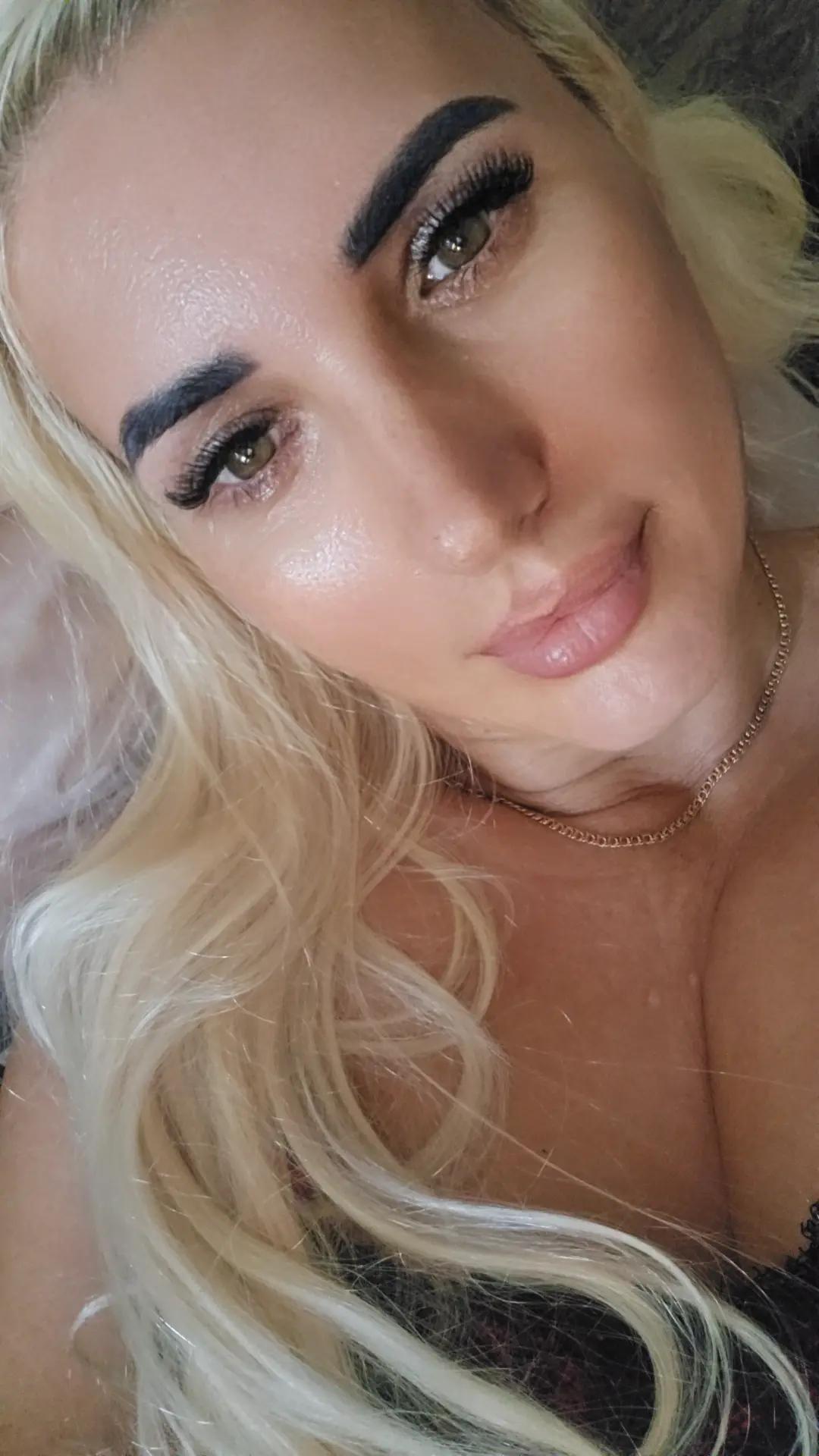@Arina_11_007